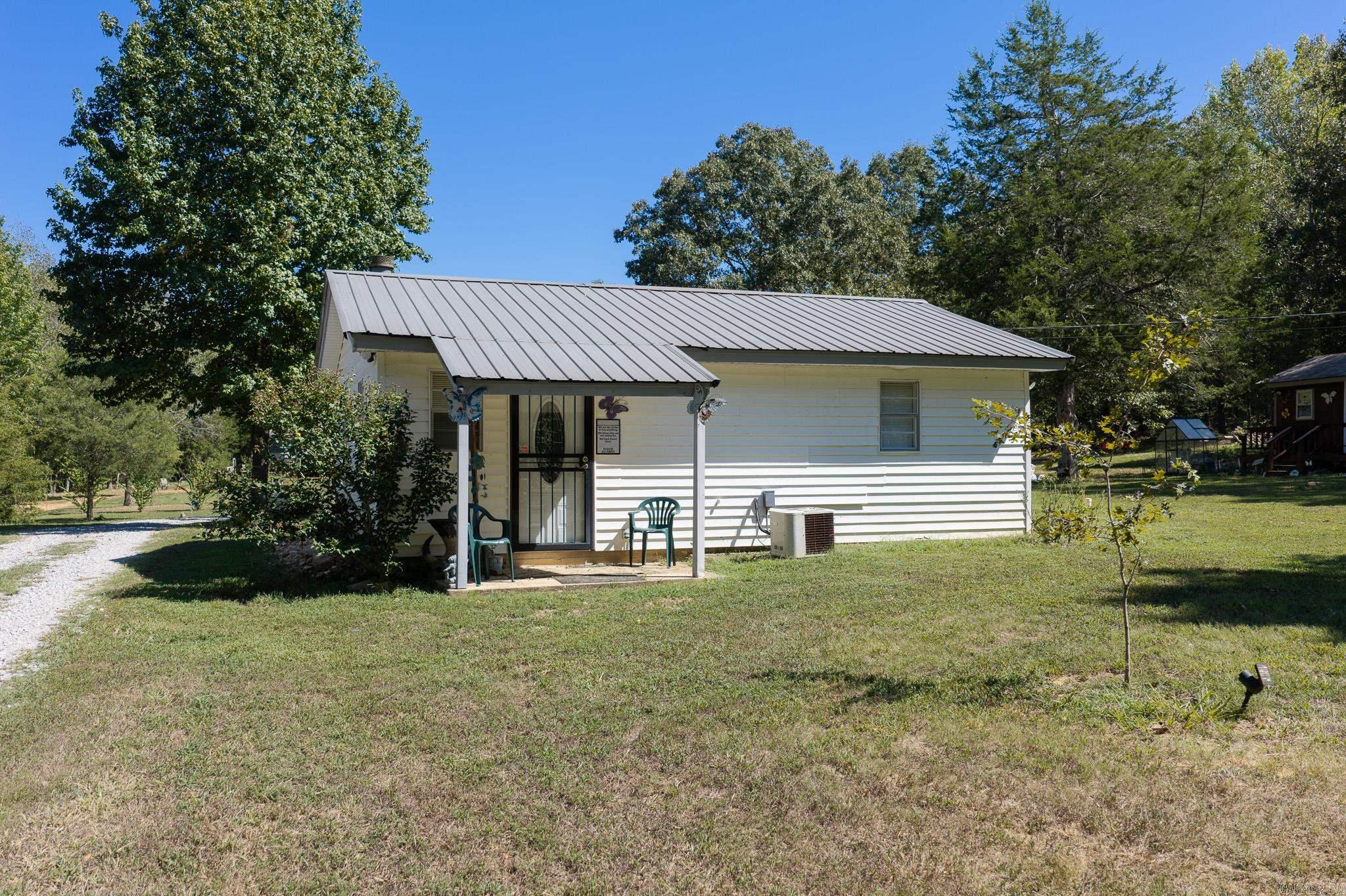 38 Allen Road Smithville, AR 72466