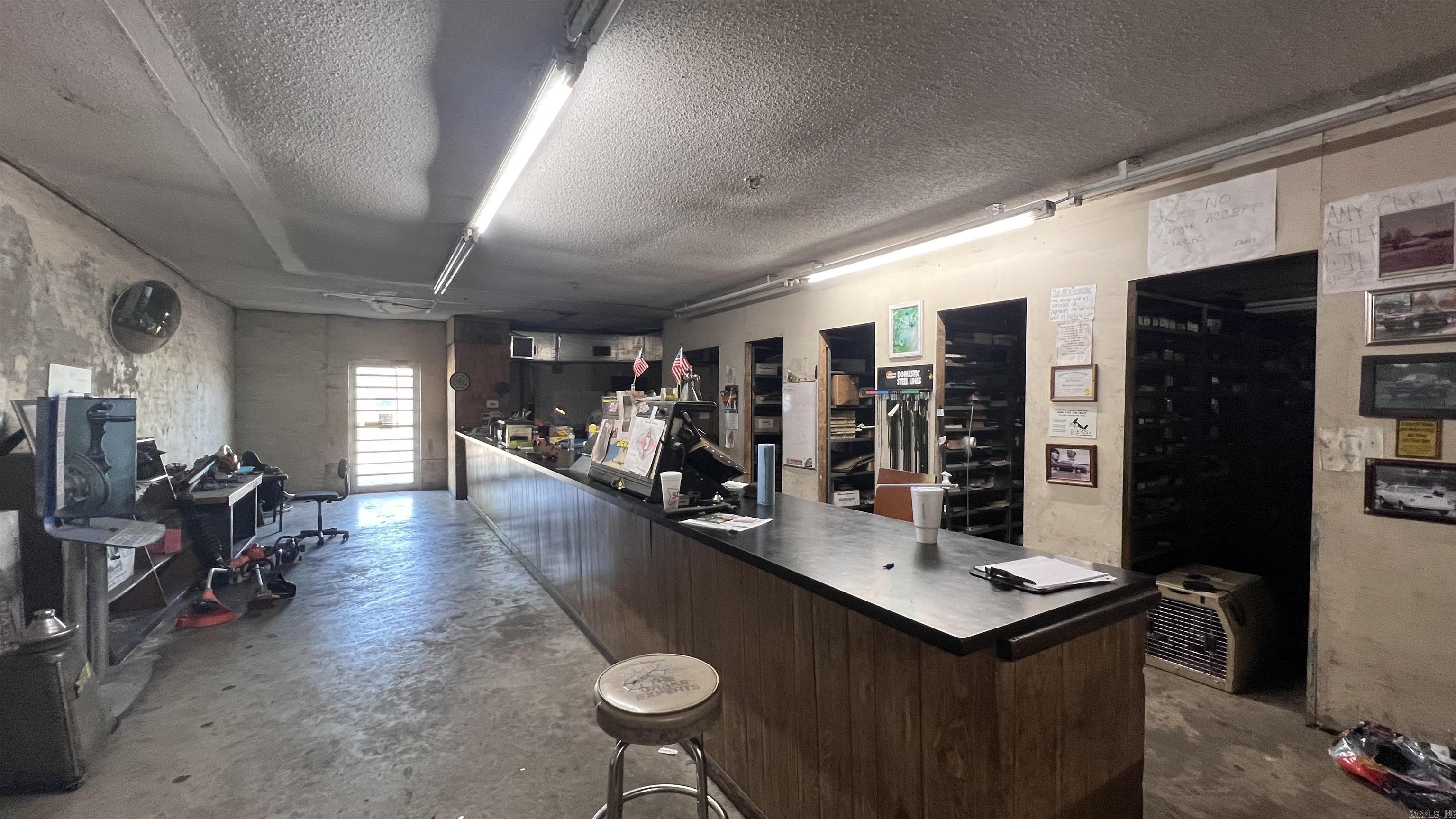 1714 W 6th  Pine Bluff, AR