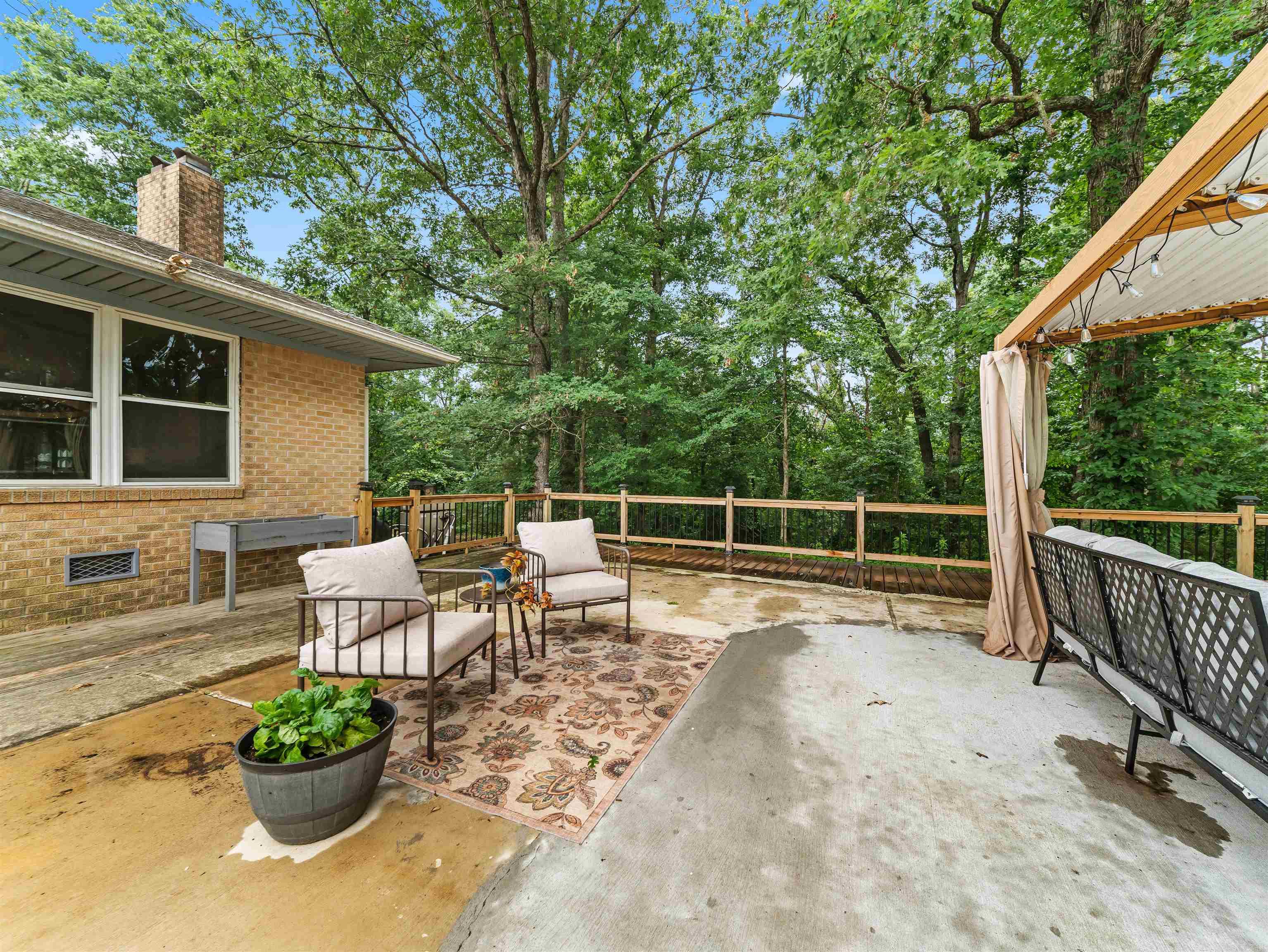 6946 US-71 S  Cove, AR