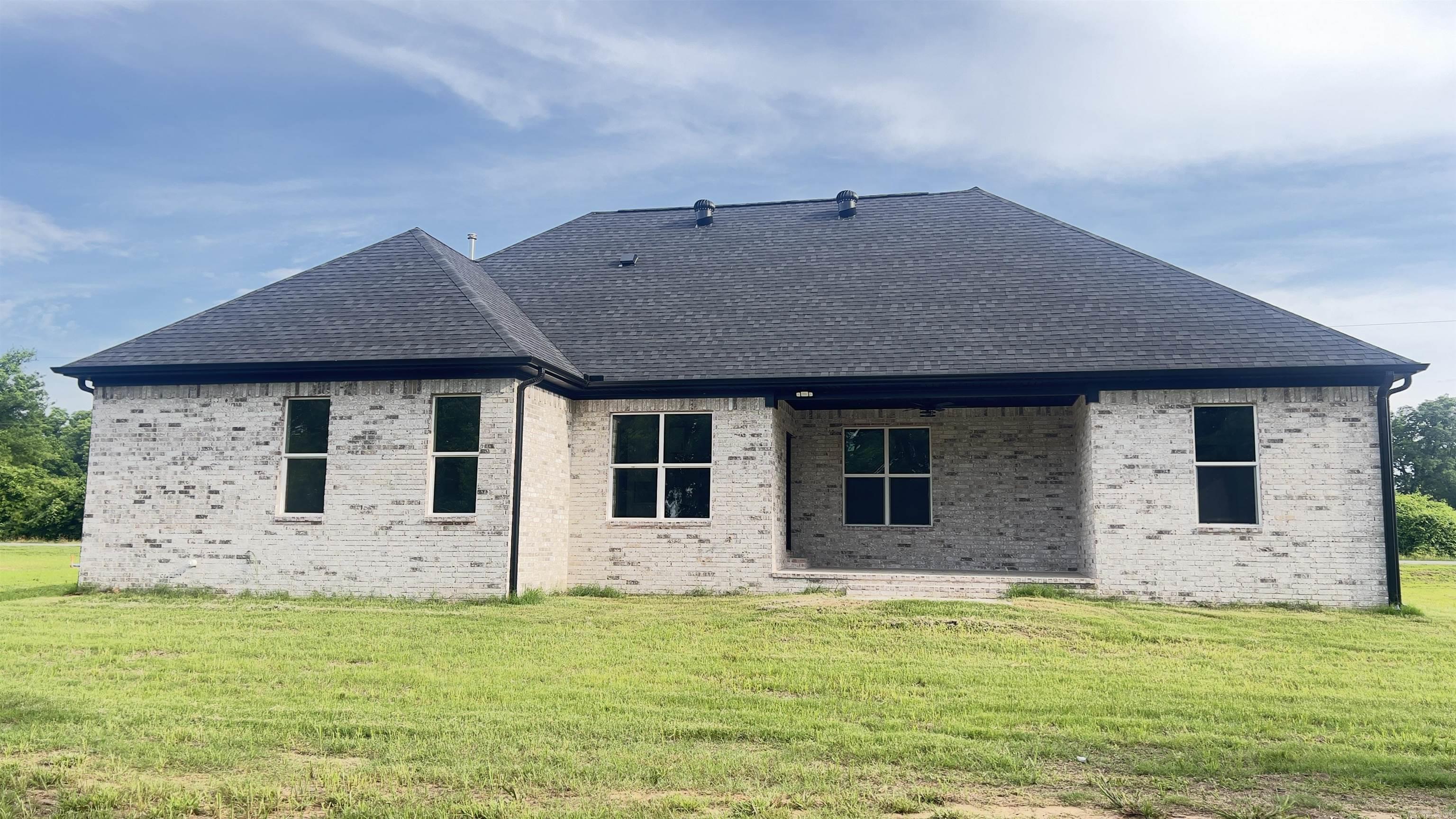 11020 Craig Rd.  Scott, AR