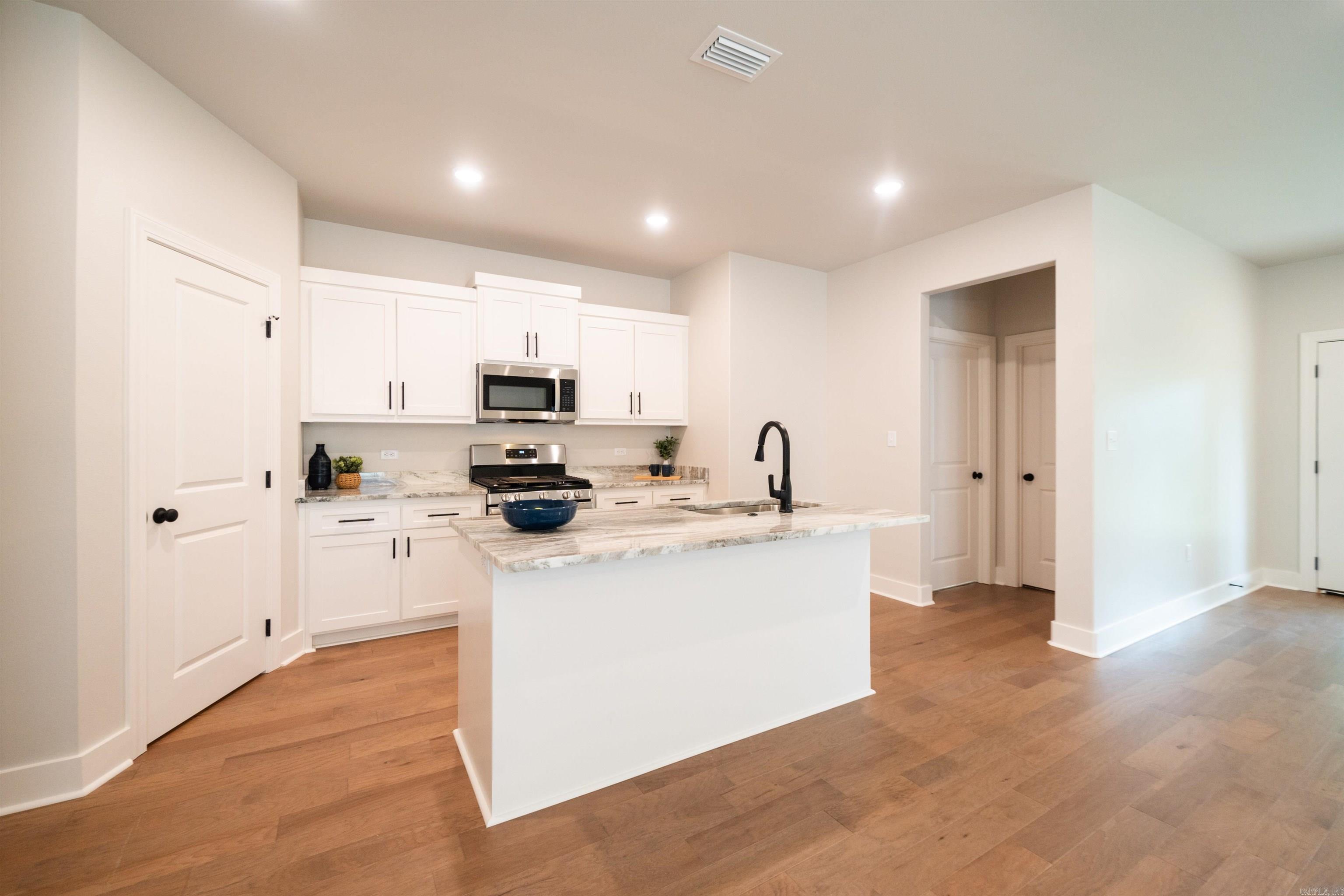 1105 Nix  Little Rock, AR