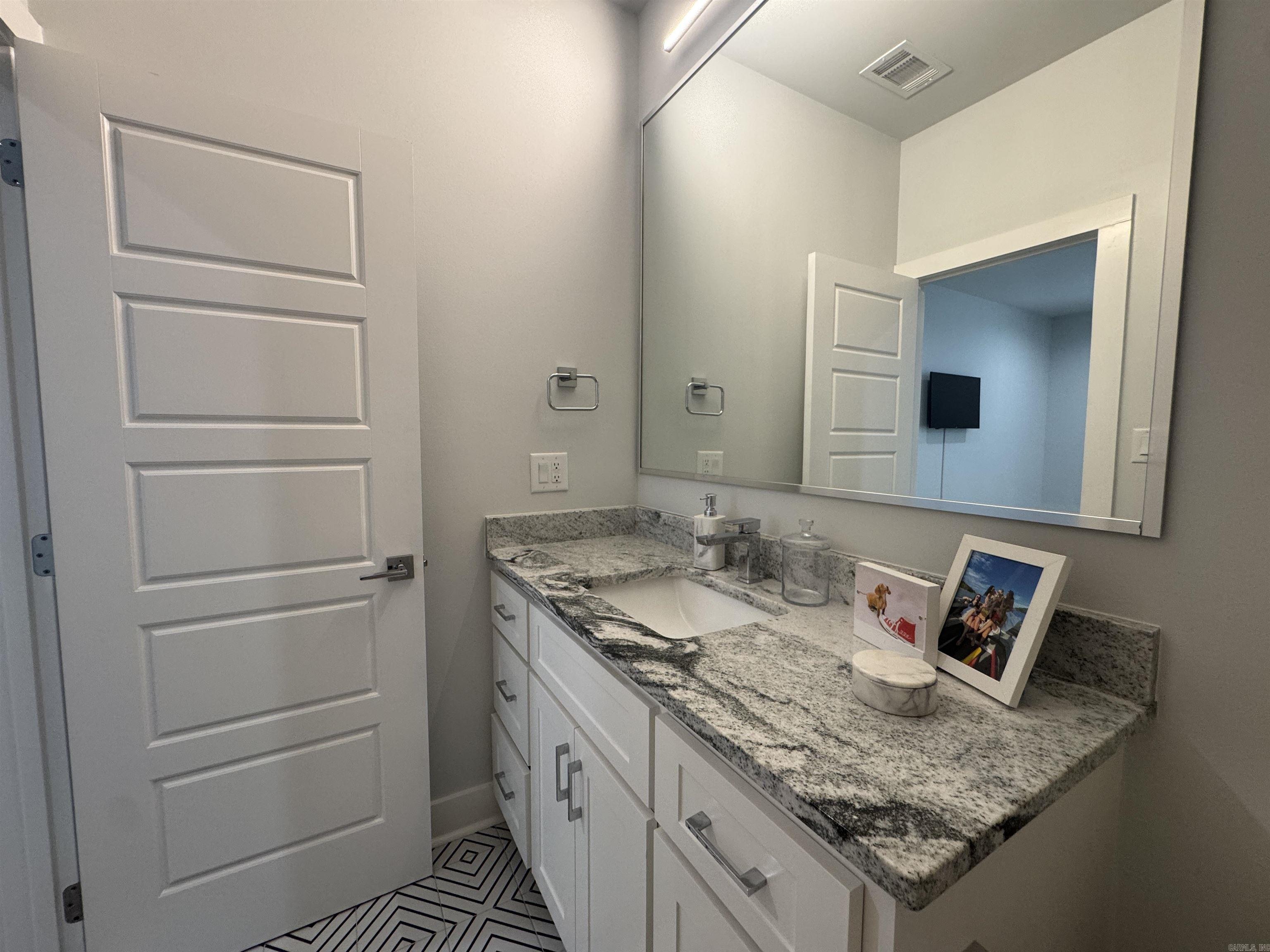 65 Saffron  Little Rock, AR
