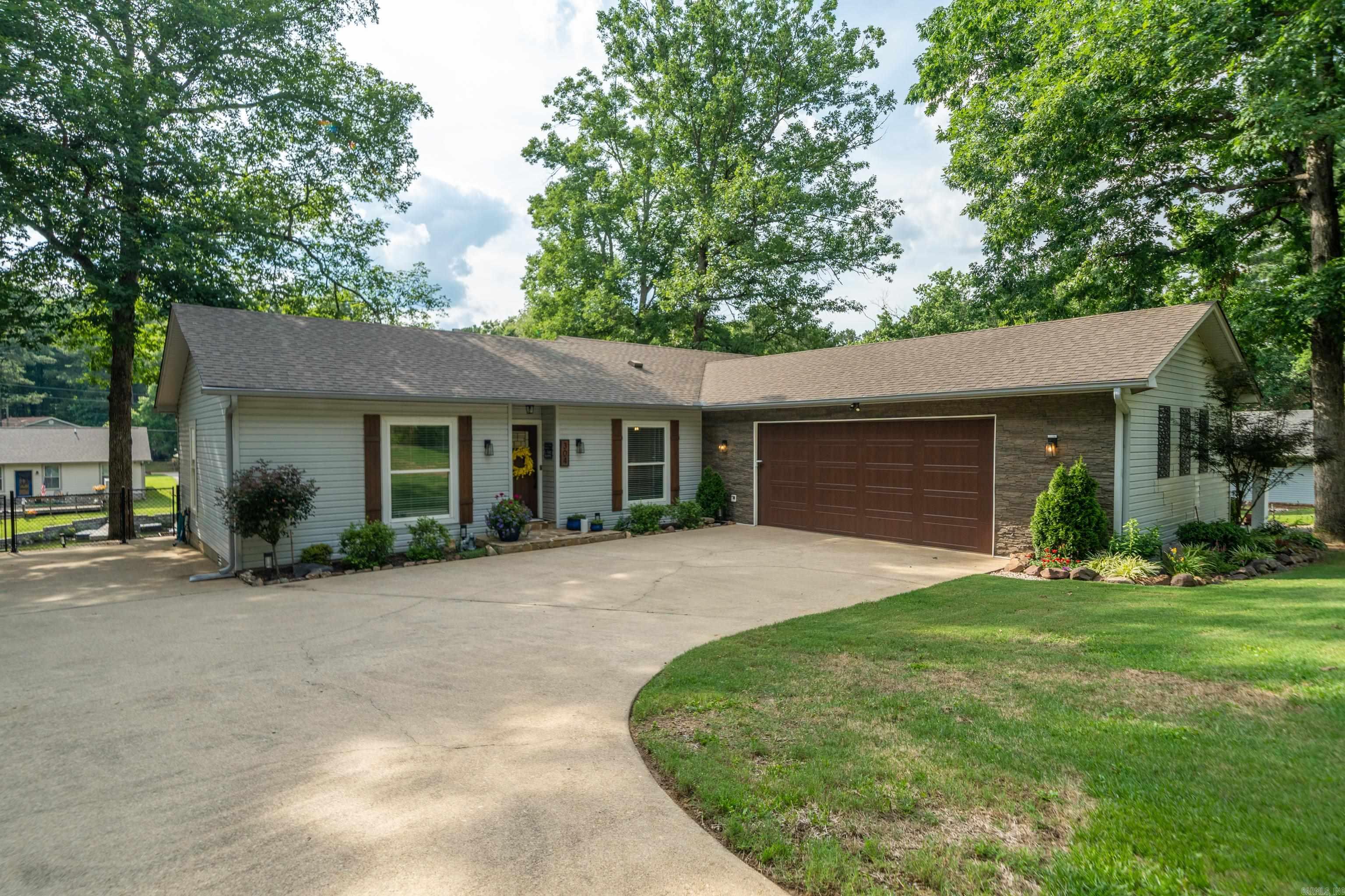 304 W Mountain View  Hot Springs, AR