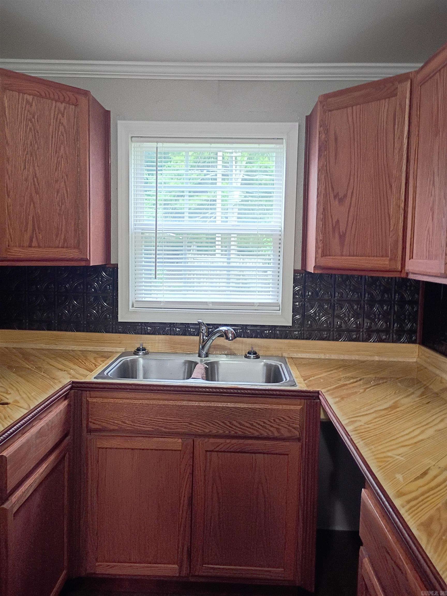 619 S Sikes rd  Rector, AR