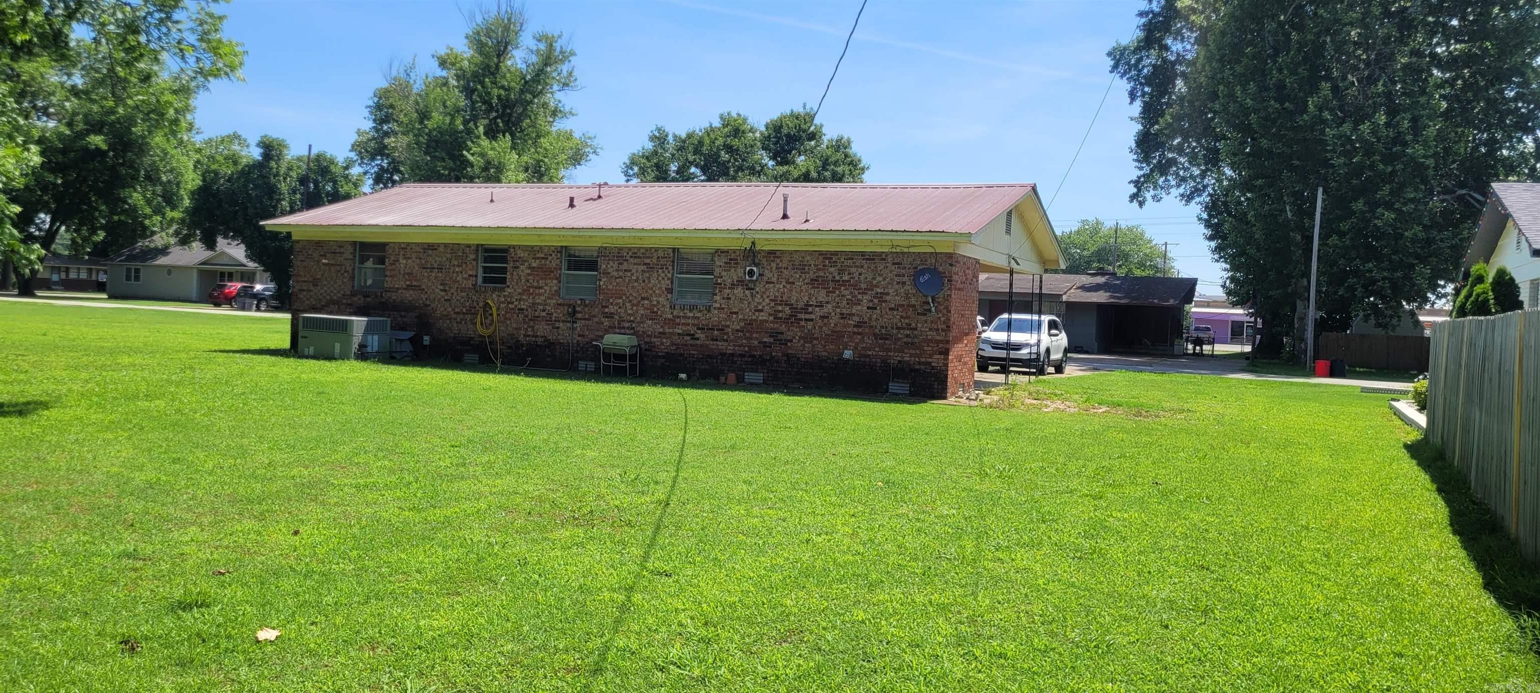 731 N Eighth  Augusta, AR