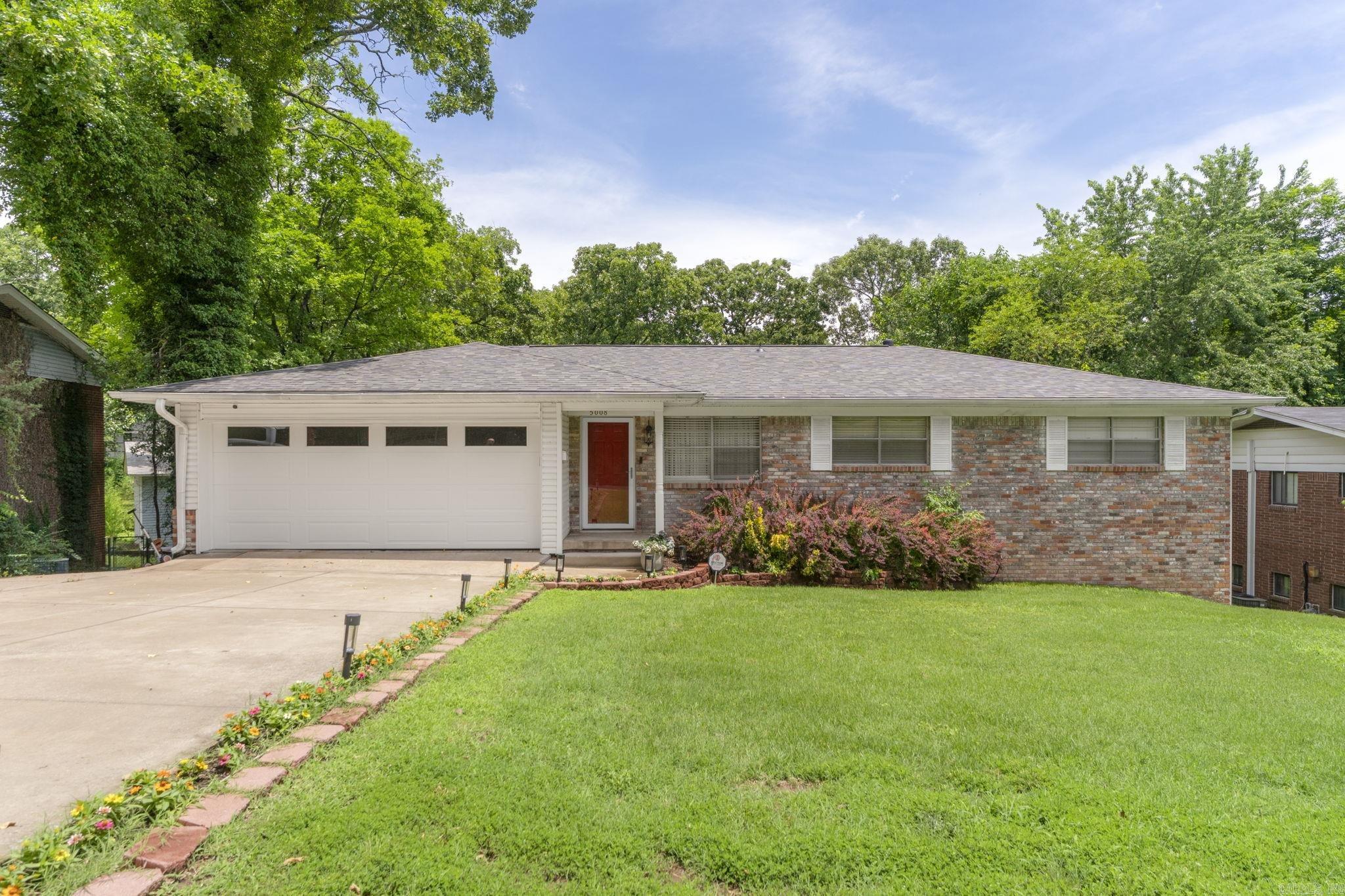 5008 N Vine  North Little Rock, AR