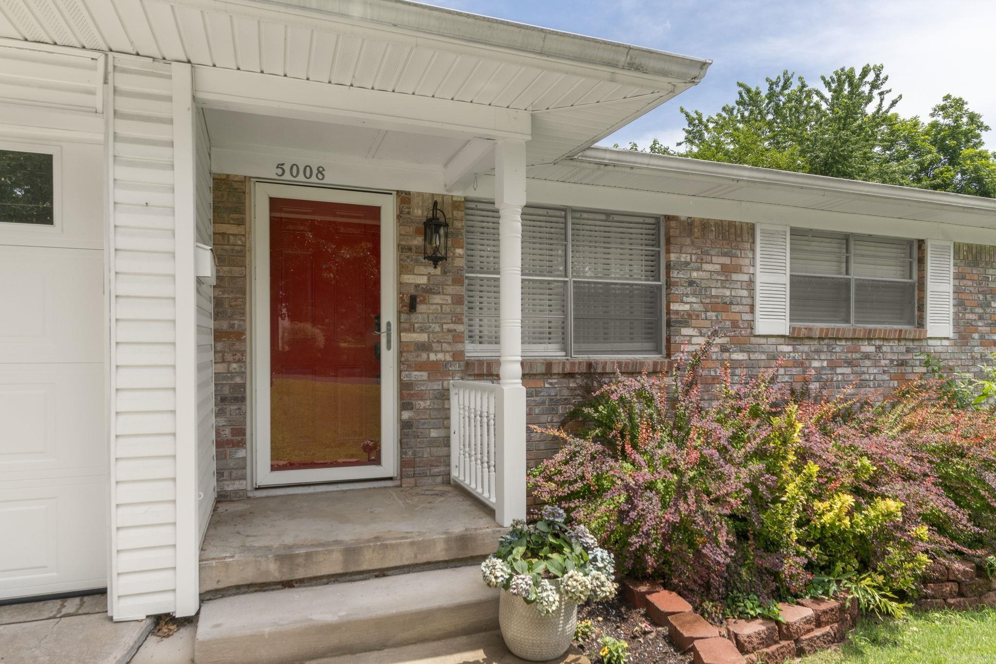 5008 N Vine  North Little Rock, AR
