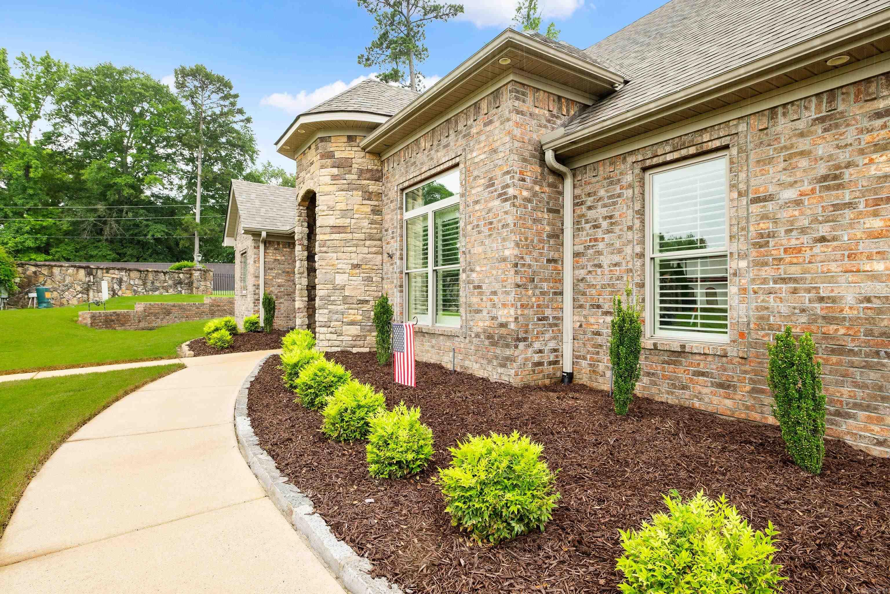 6533 Westminster  Benton, AR