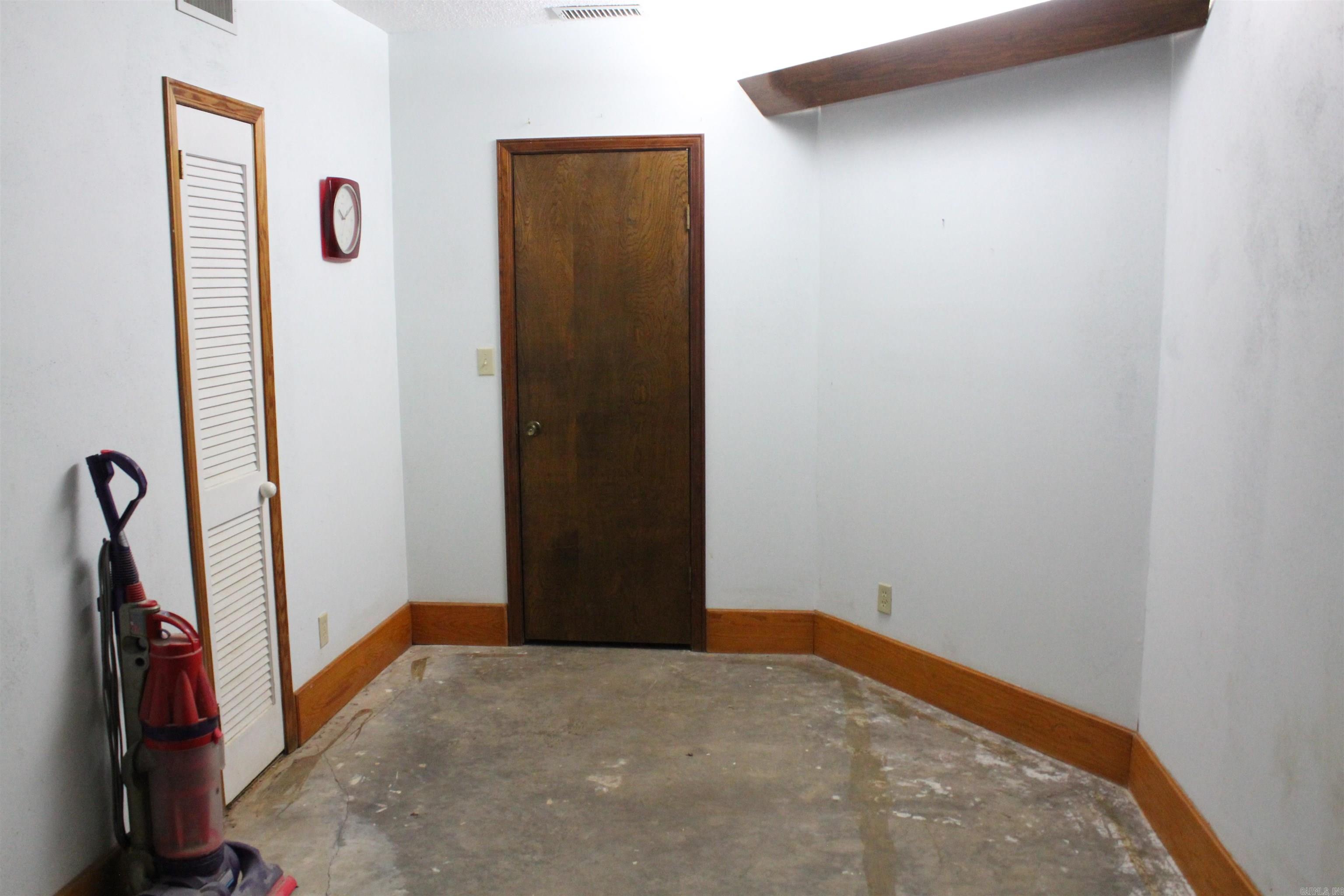 2729 3348  Clarksville, AR