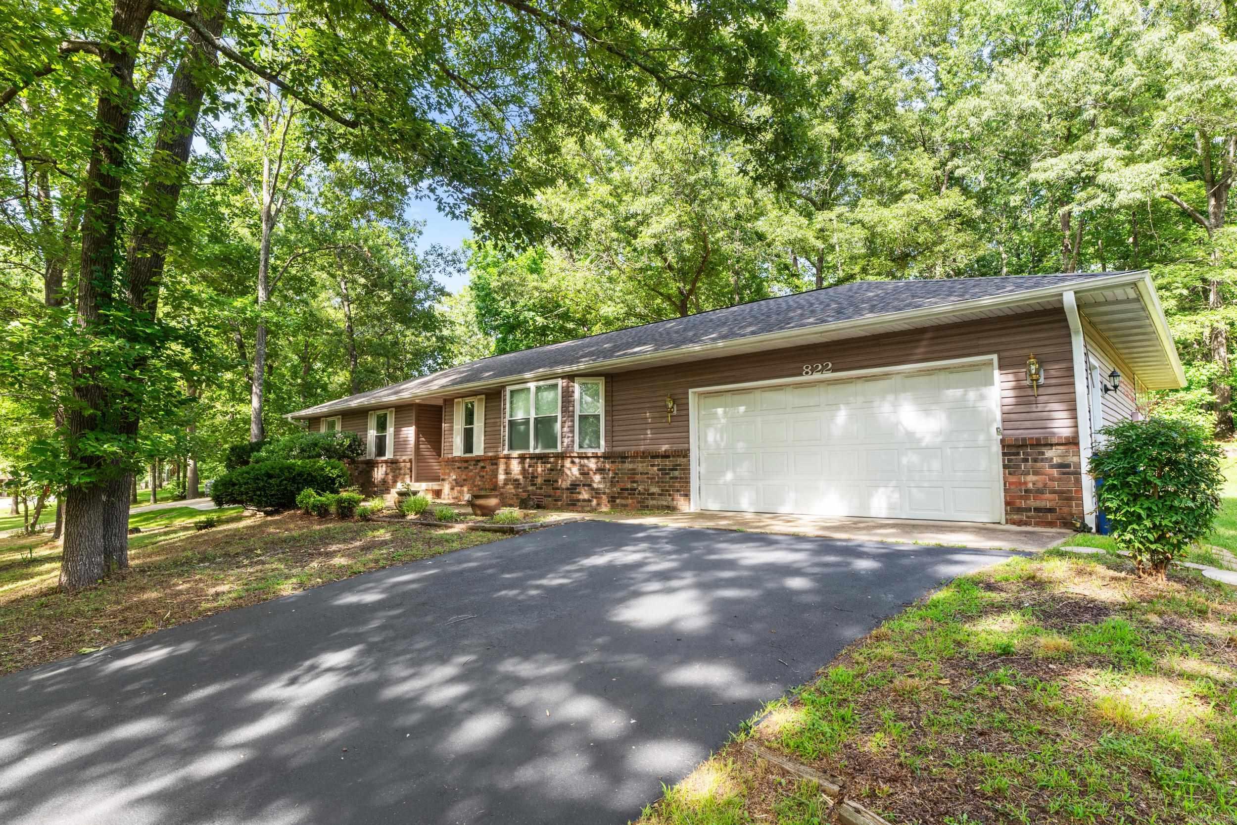 822 Pebblecreek Drive  Mountain Home, AR