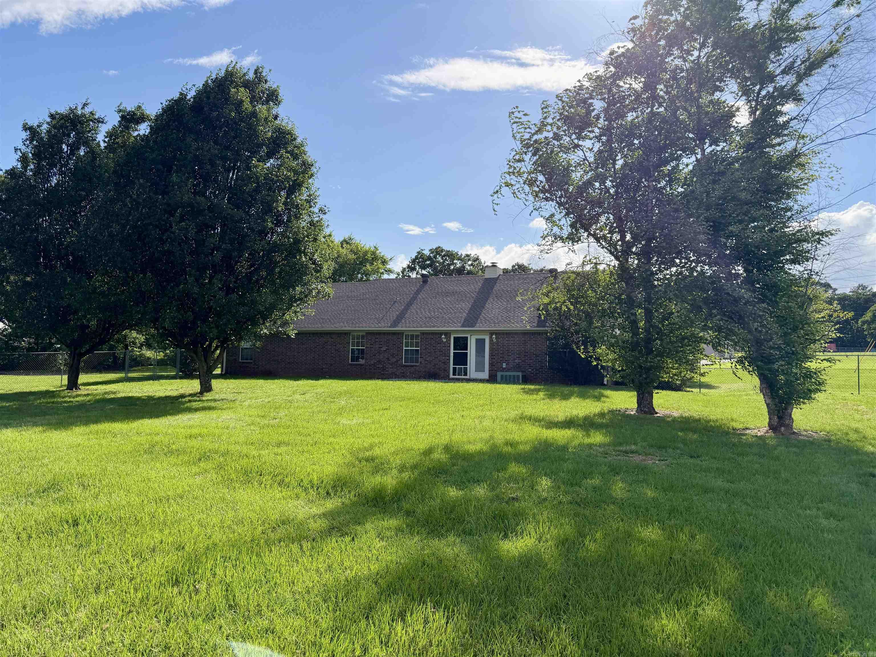 190 County Road 3437  Clarksville, AR