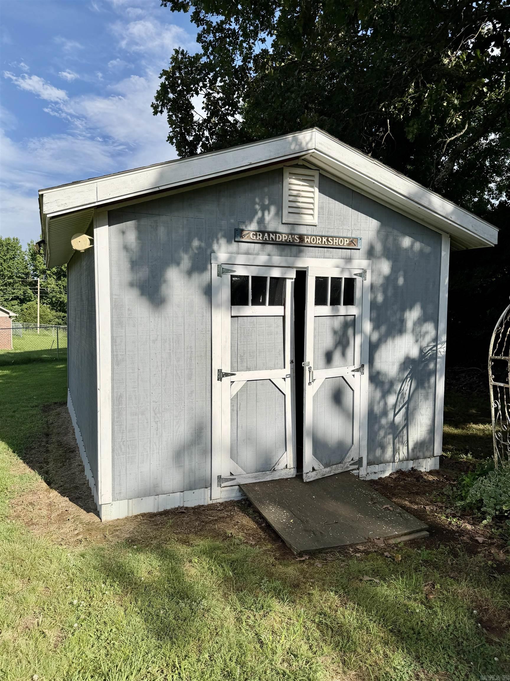 190 County Road 3437  Clarksville, AR