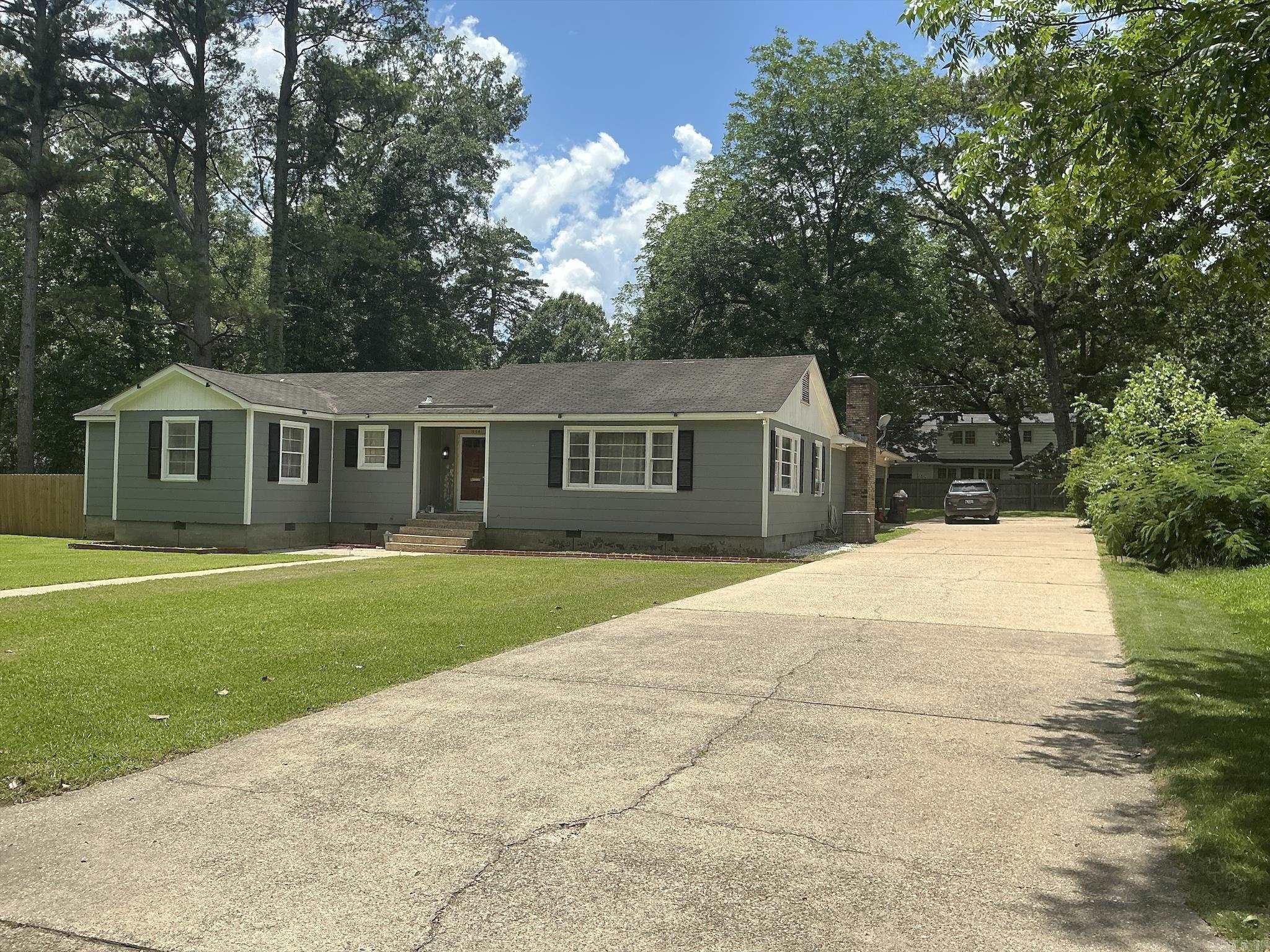 1006 Cedar Crossett, AR 71635