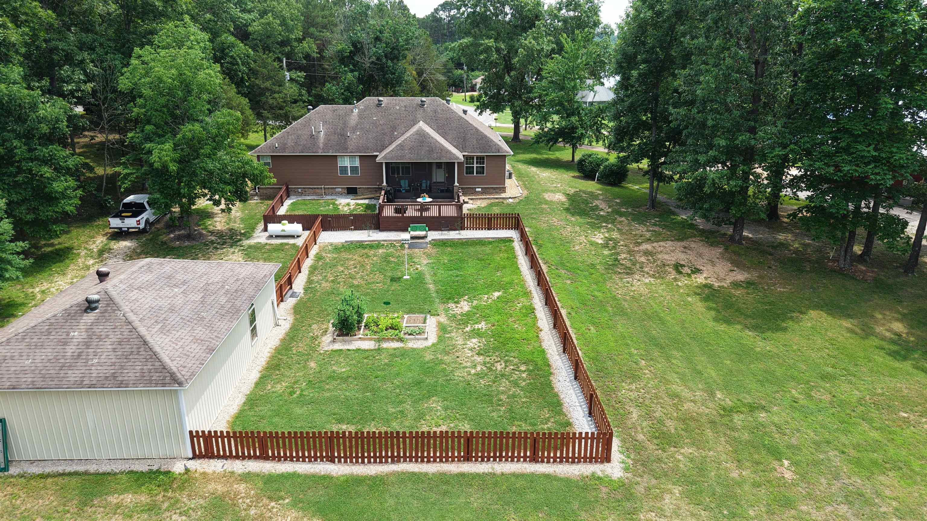 706 Indianapolis  Horseshoe Bend, AR