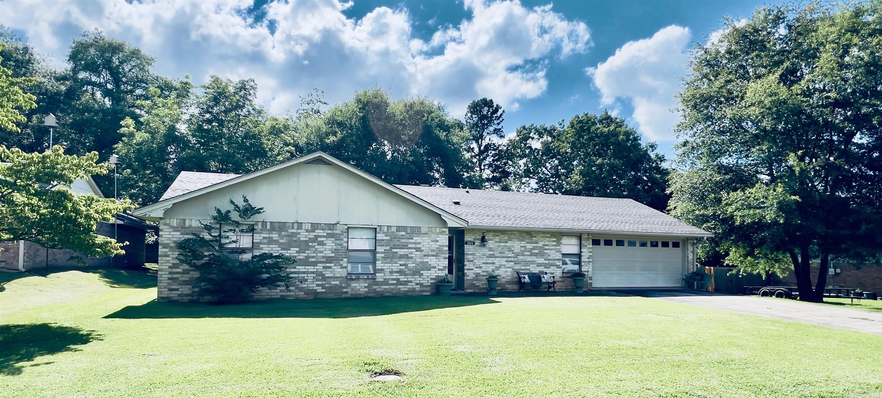 2509 Jerry Lee Drive