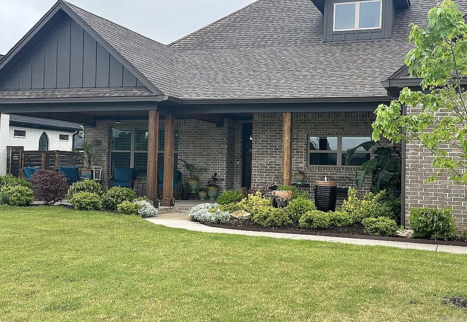 7317 Lake Point Circle  Benton, AR