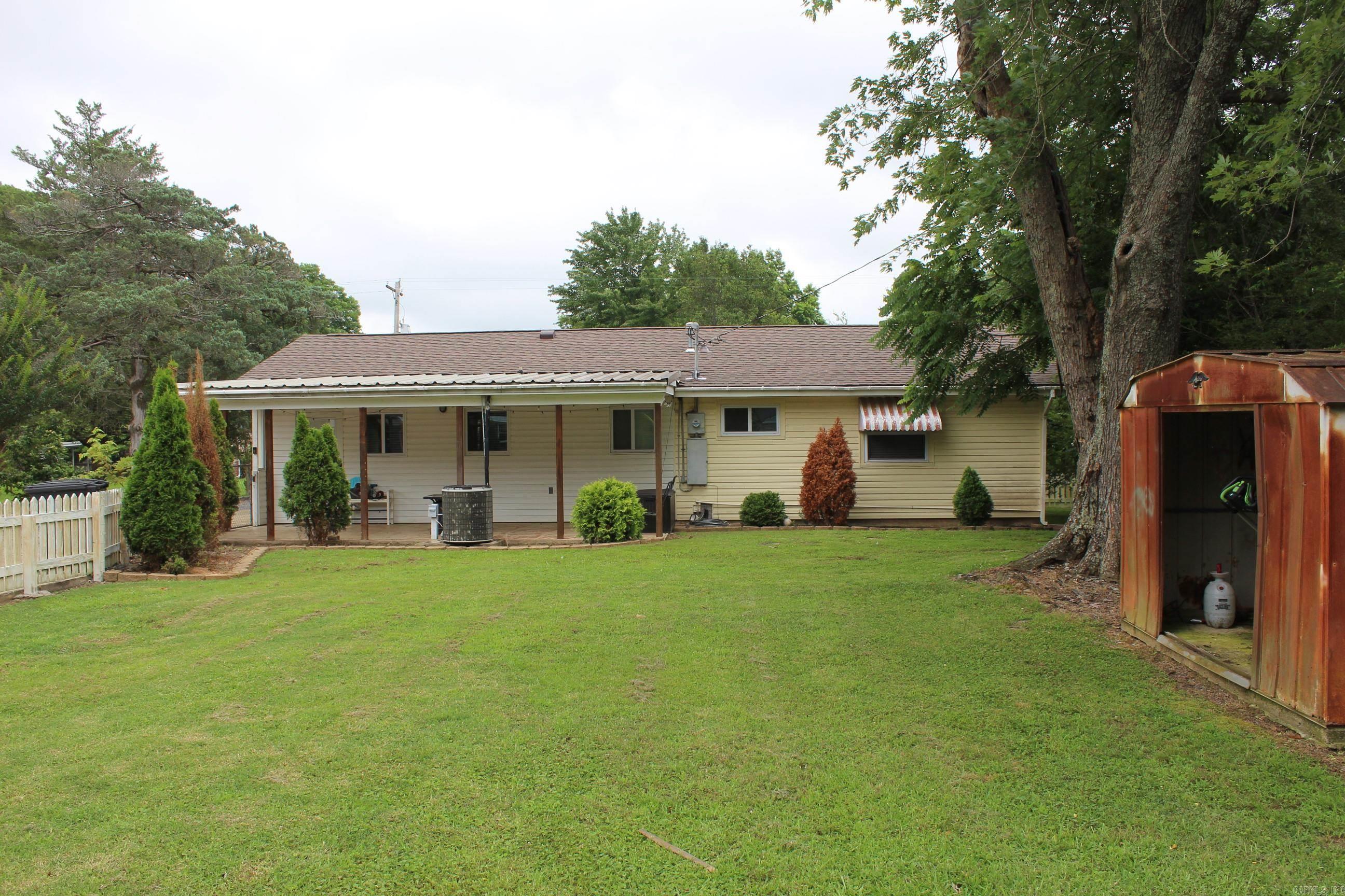 1805 Bethesda Road Mena, AR 71953