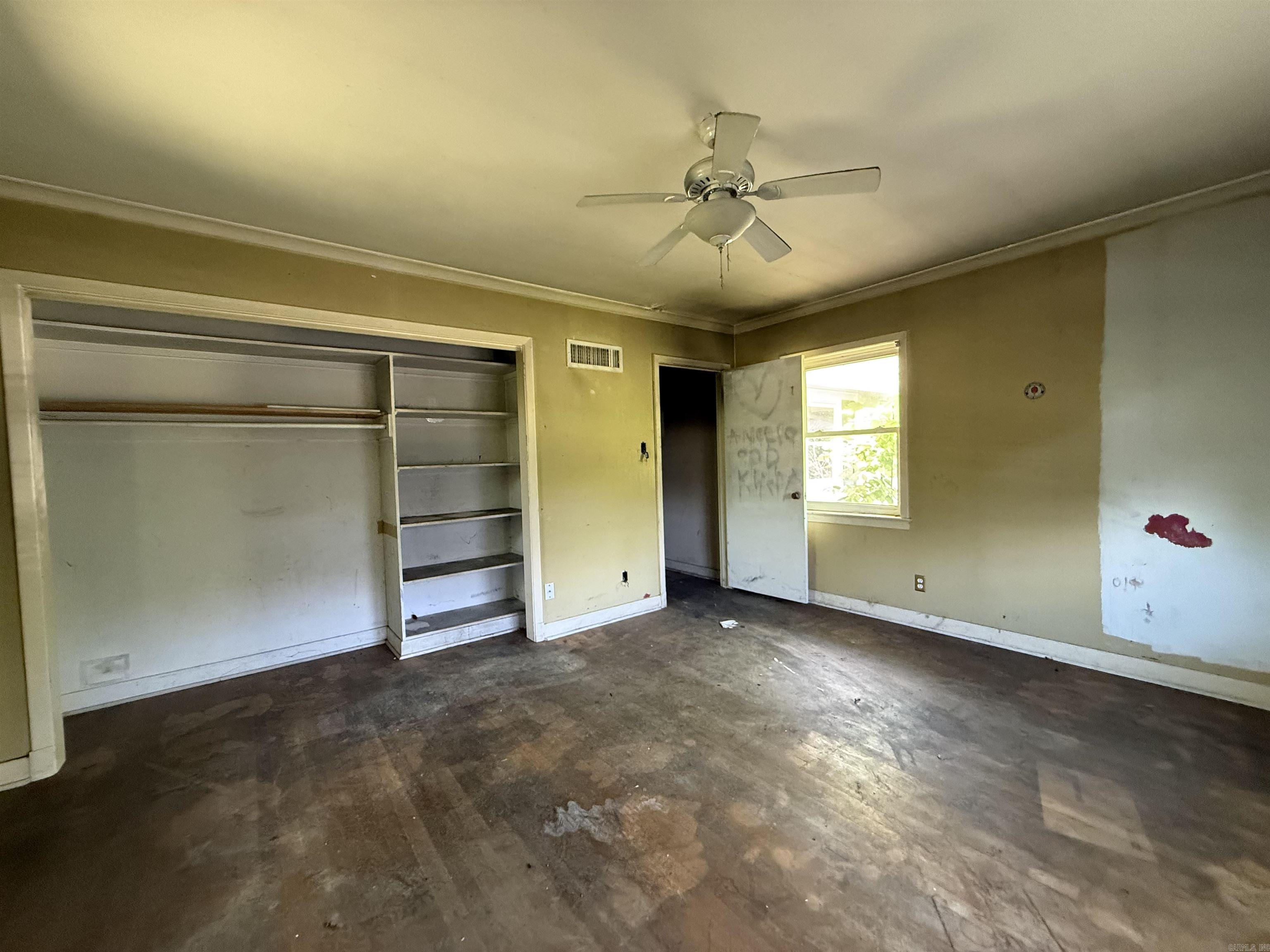 300 Neill  Helena, AR
