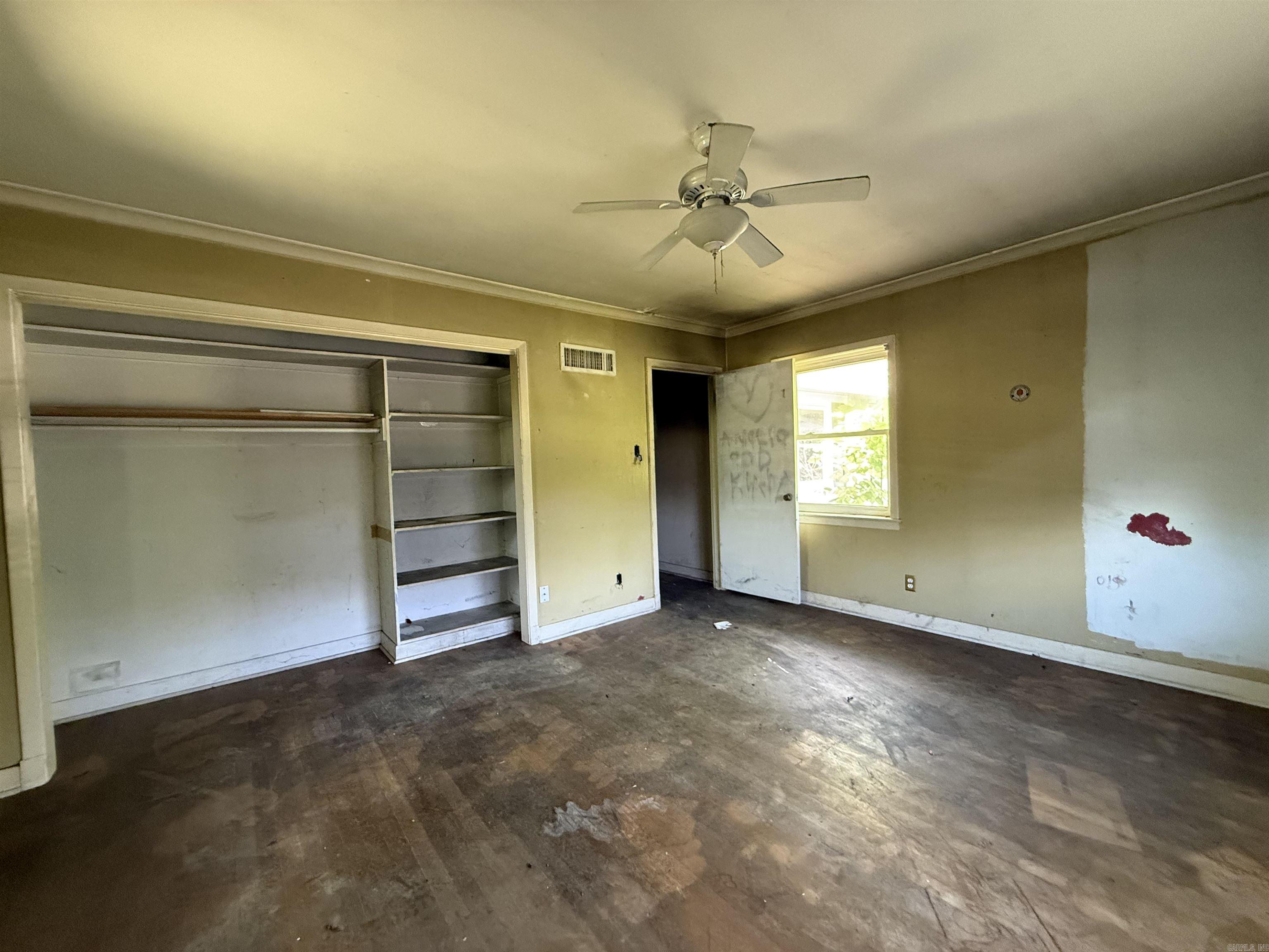 300 Neill  Helena, AR