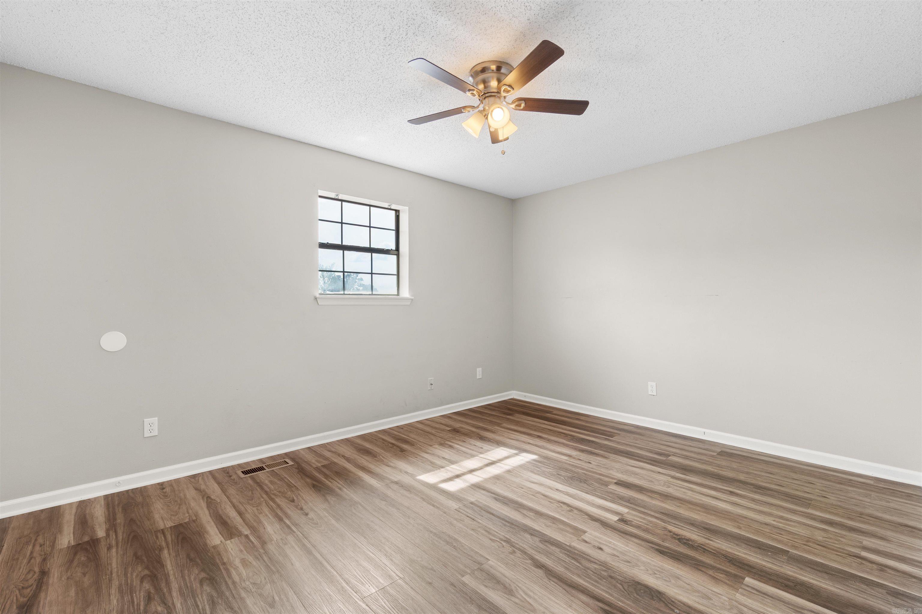 1099 W Elm St  Cabot, AR