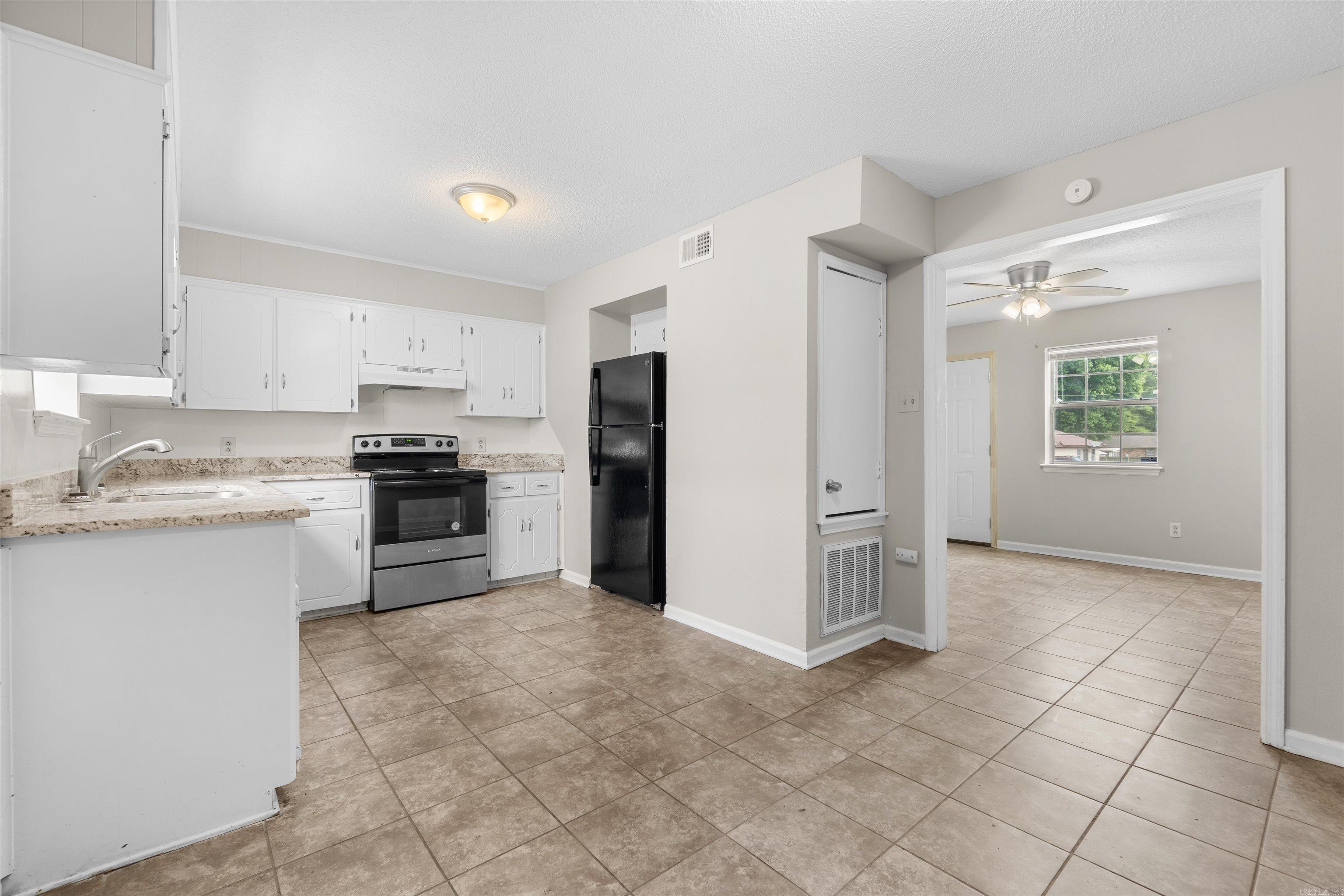 1099 W Elm St  Cabot, AR
