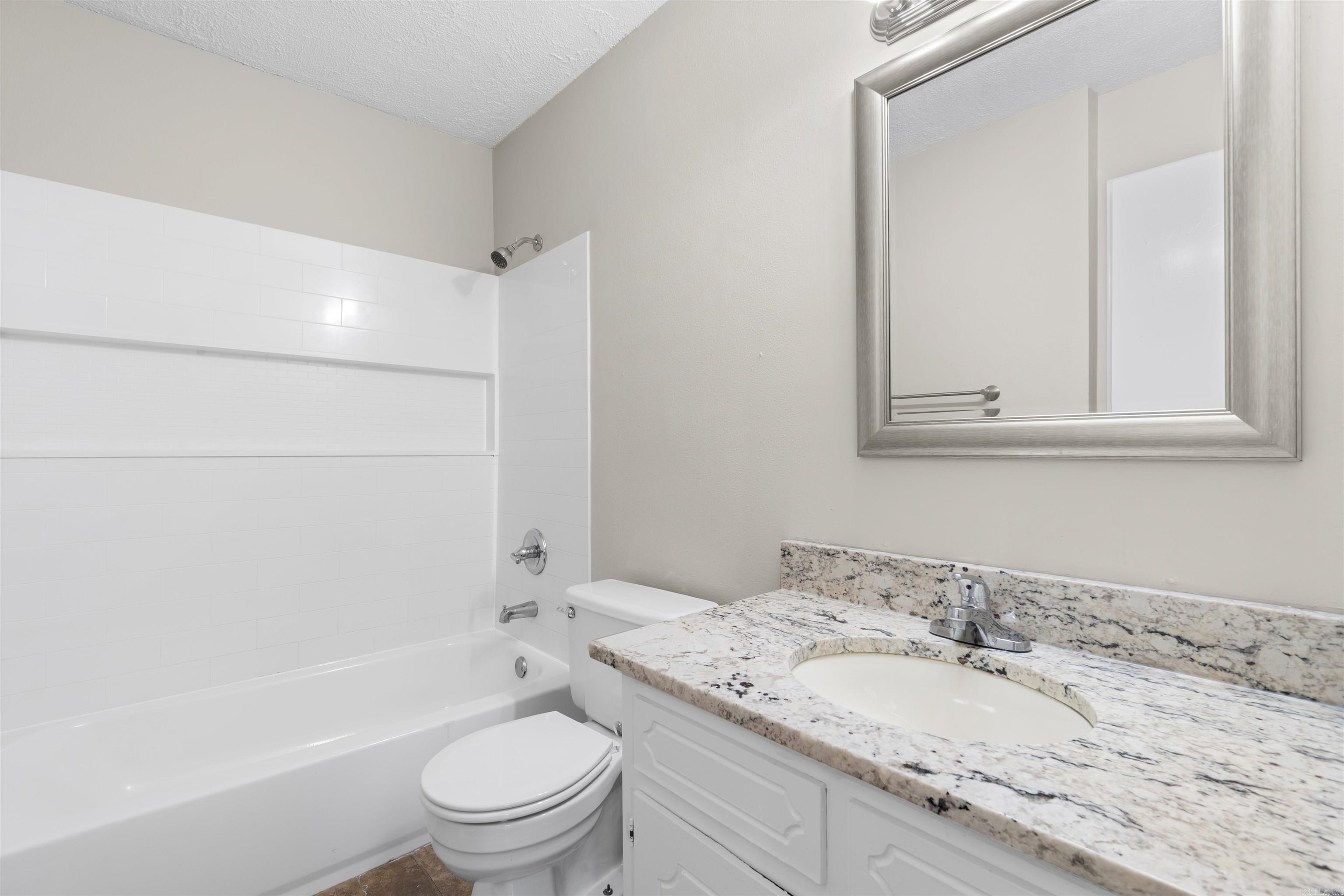 1099 W Elm St  Cabot, AR