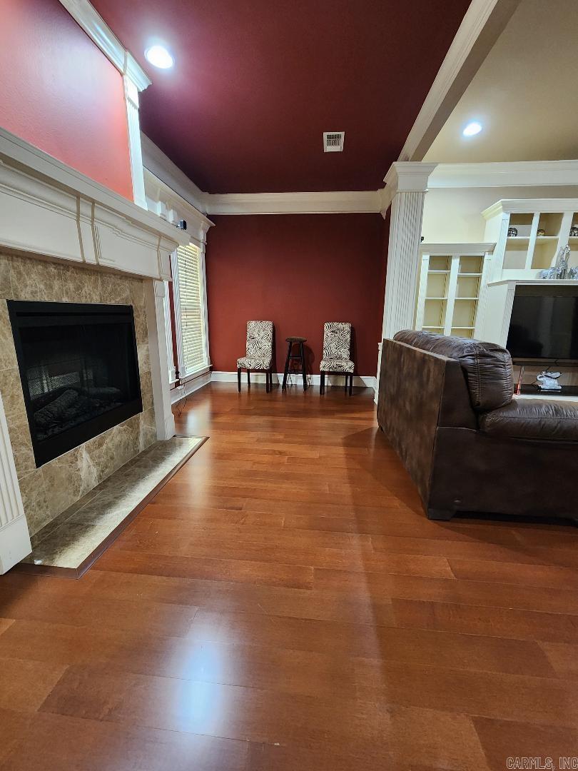 7720 E Worth  Benton, AR