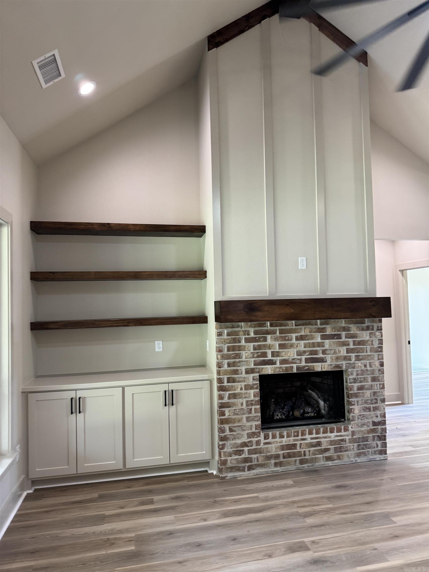 119 Red Wing Way — photo 3