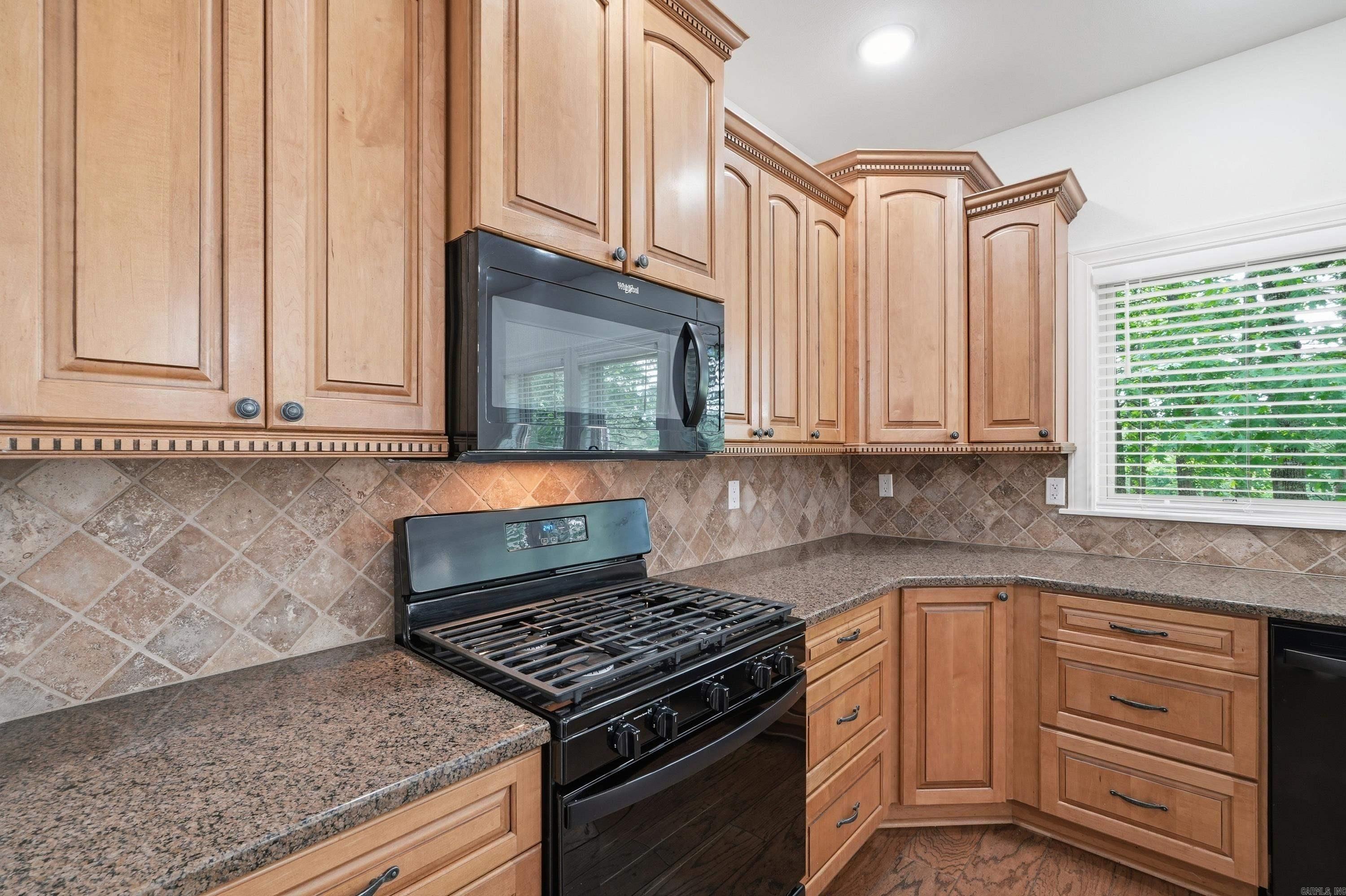 116 Fairway  Fairfield Bay, AR