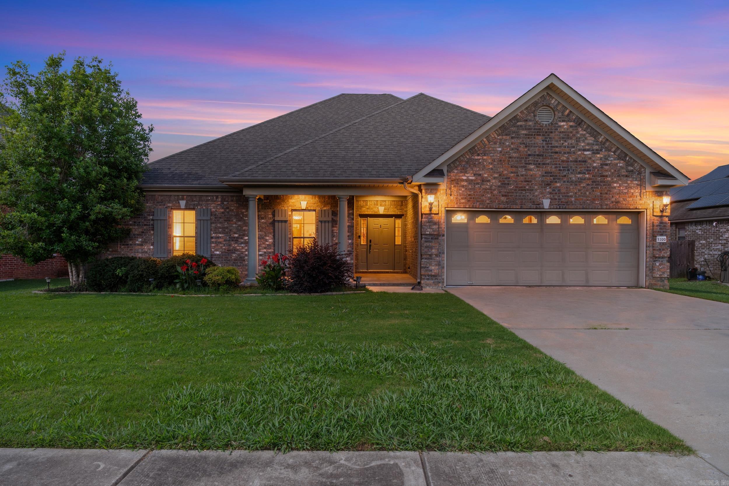 1320 E Cadron Gap  Conway, AR