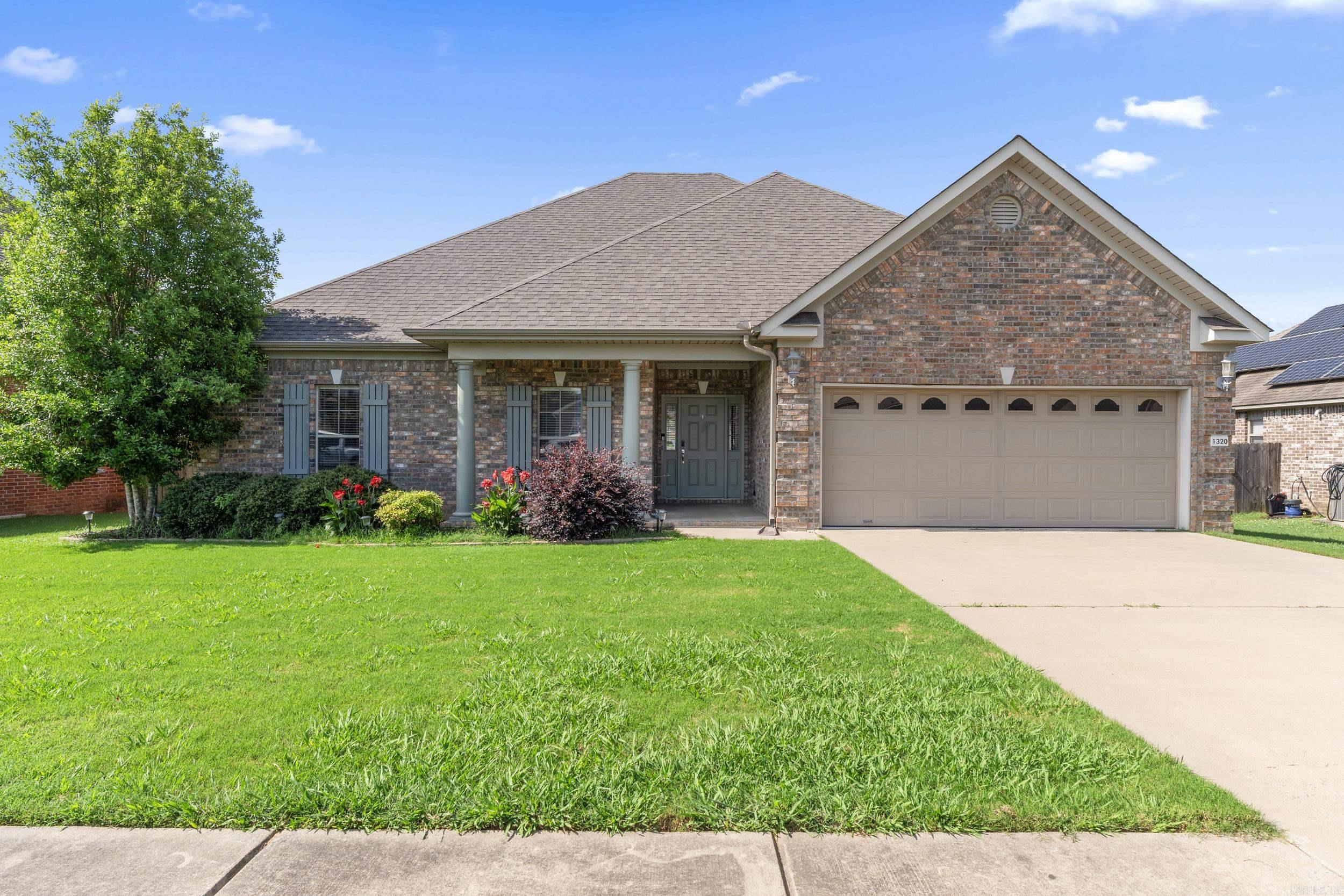 1320 E Cadron Gap  Conway, AR