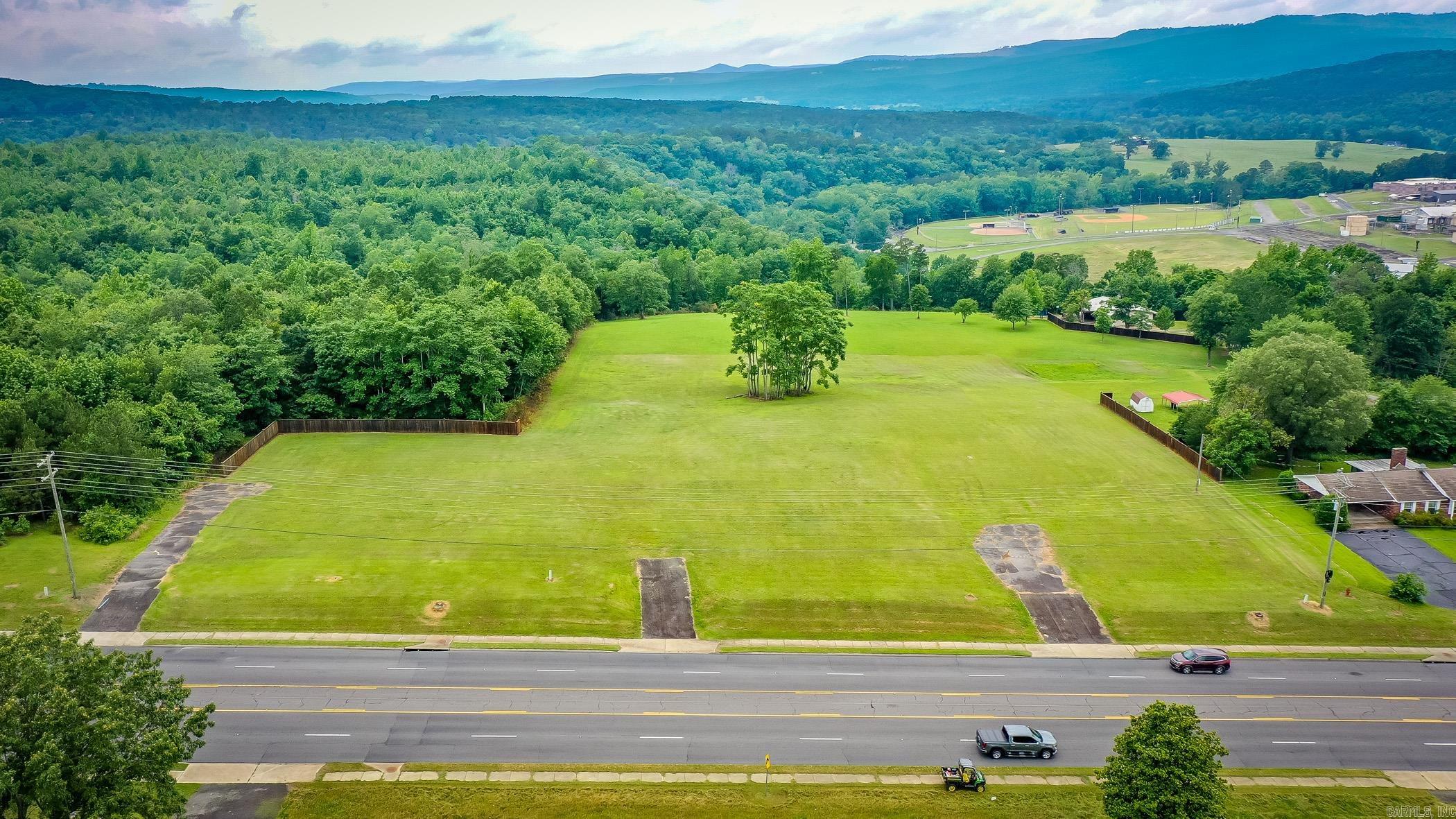1174 Highway 65 S  Clinton, AR