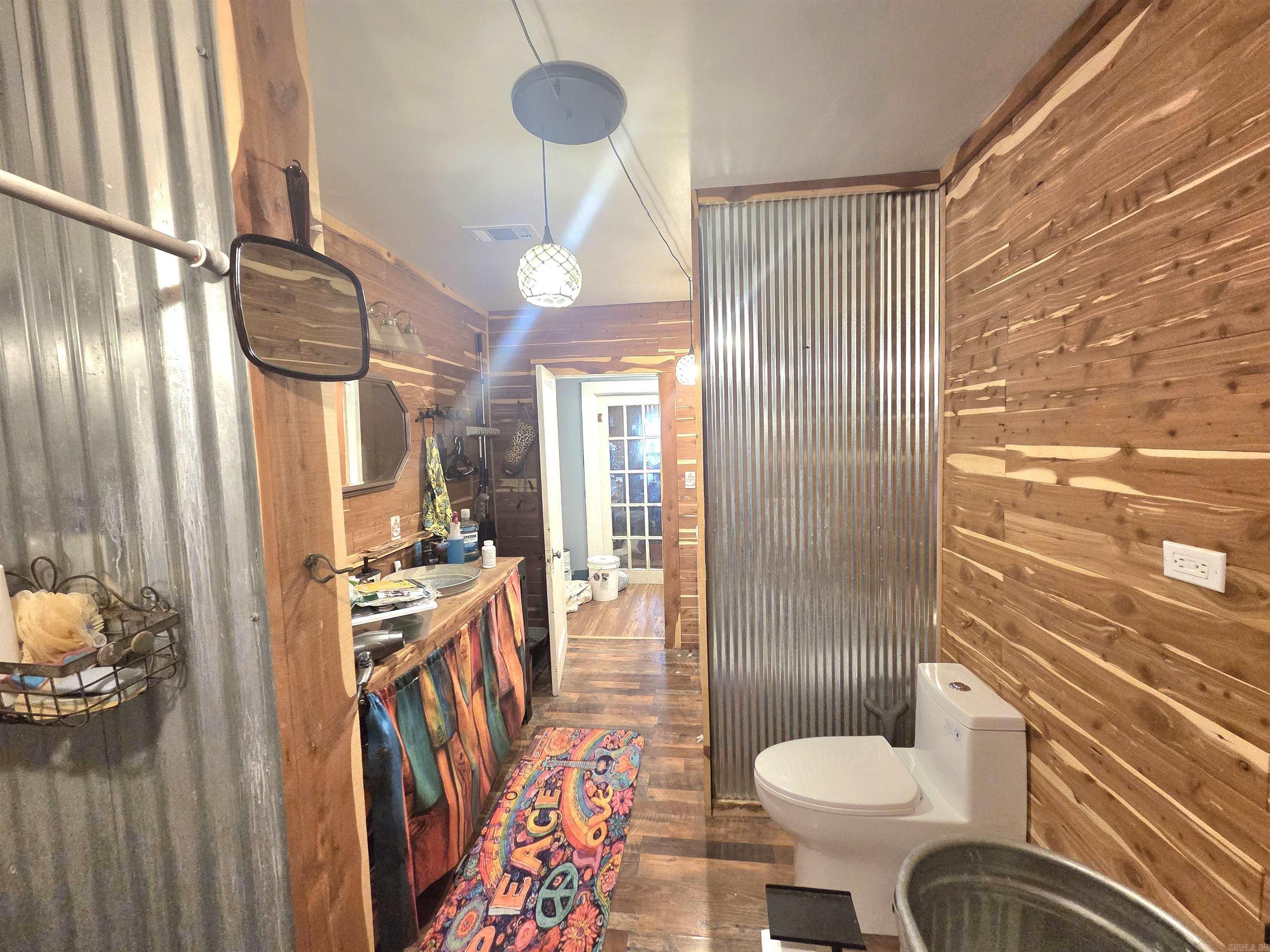 708 Parks  Mountain View, AR