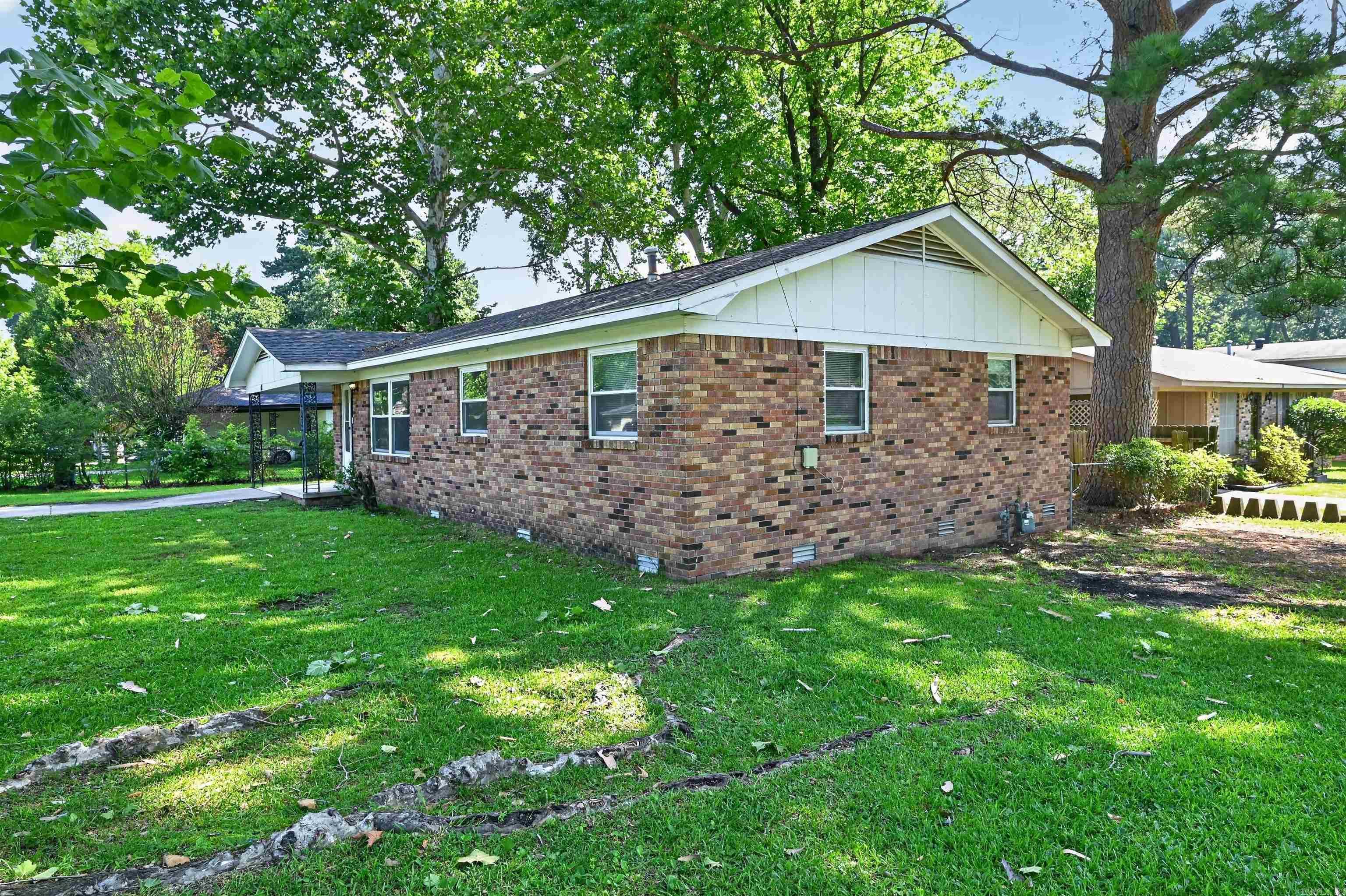 40 Regency Cir  Little Rock, AR