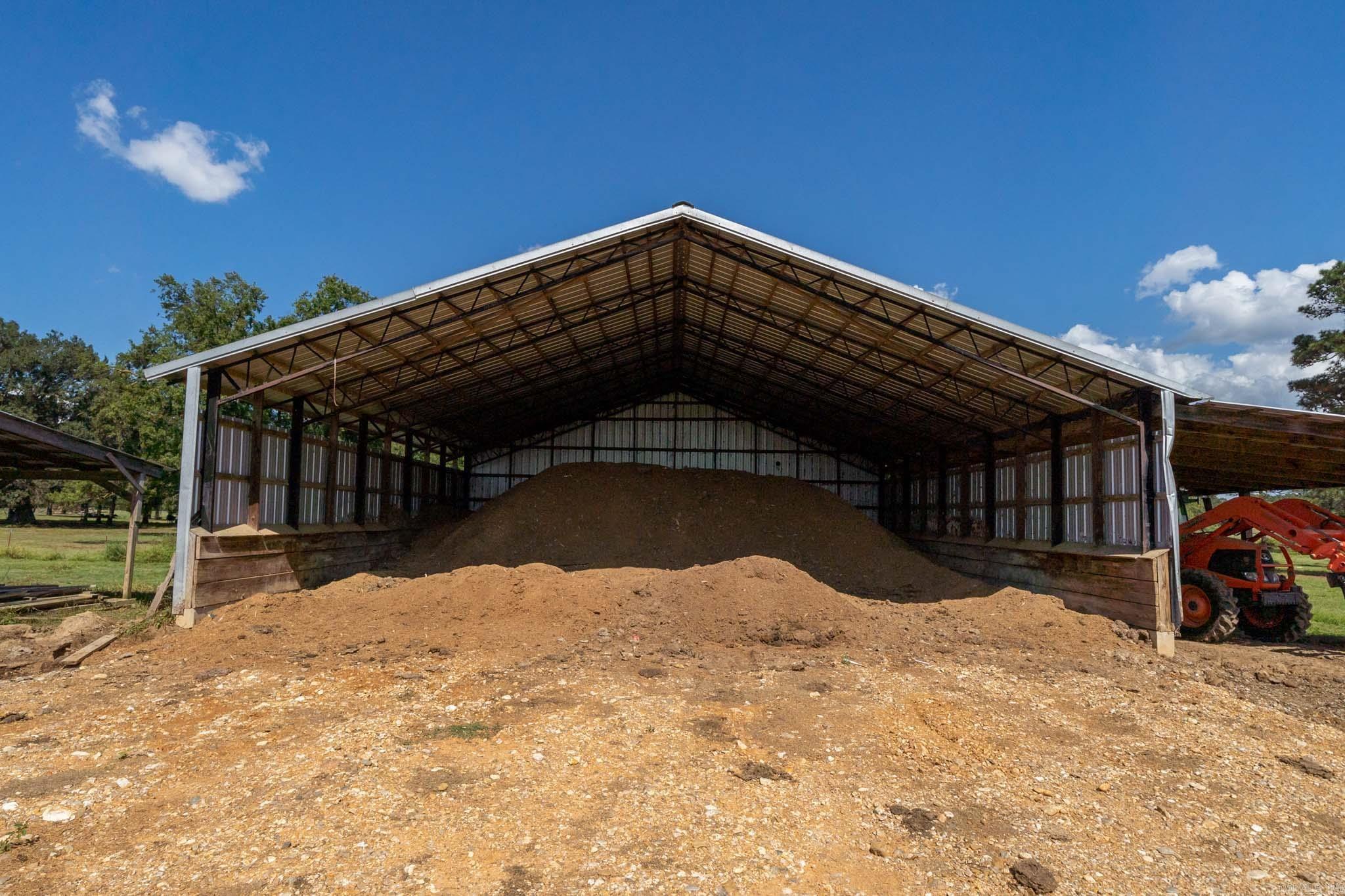 389 N Highway 174  Hope, AR