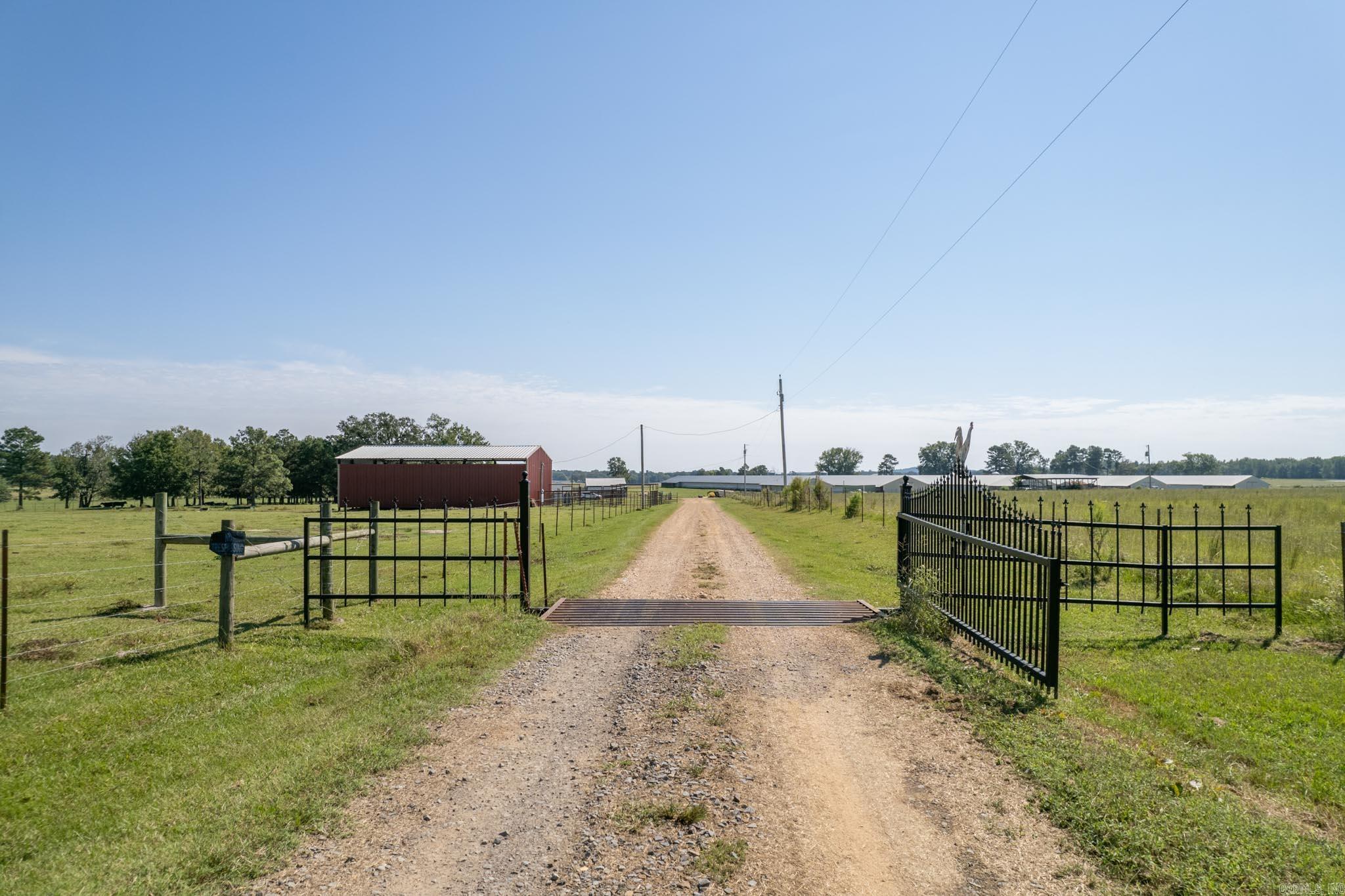389 N Highway 174  Hope, AR