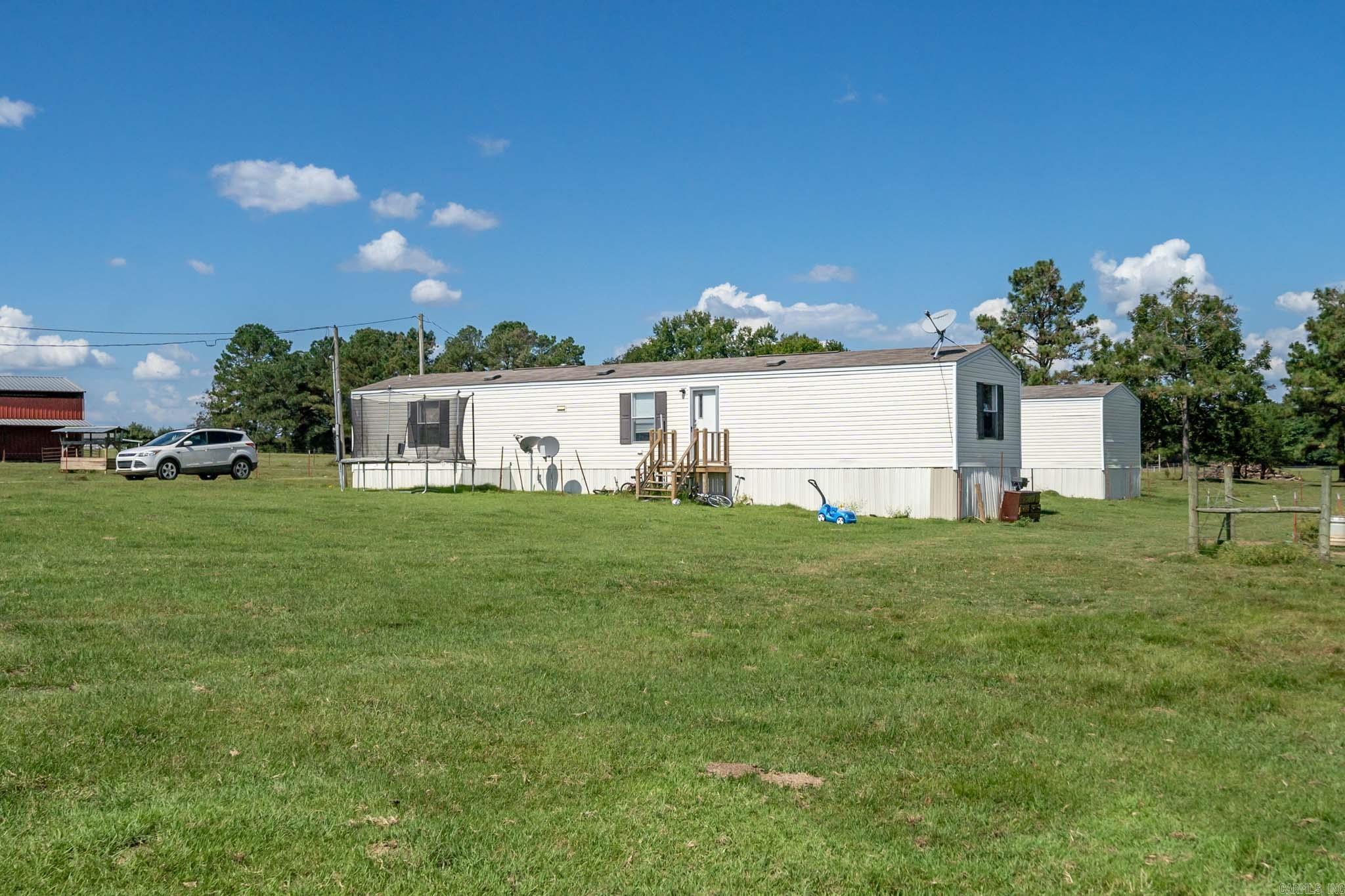 389 N Highway 174  Hope, AR