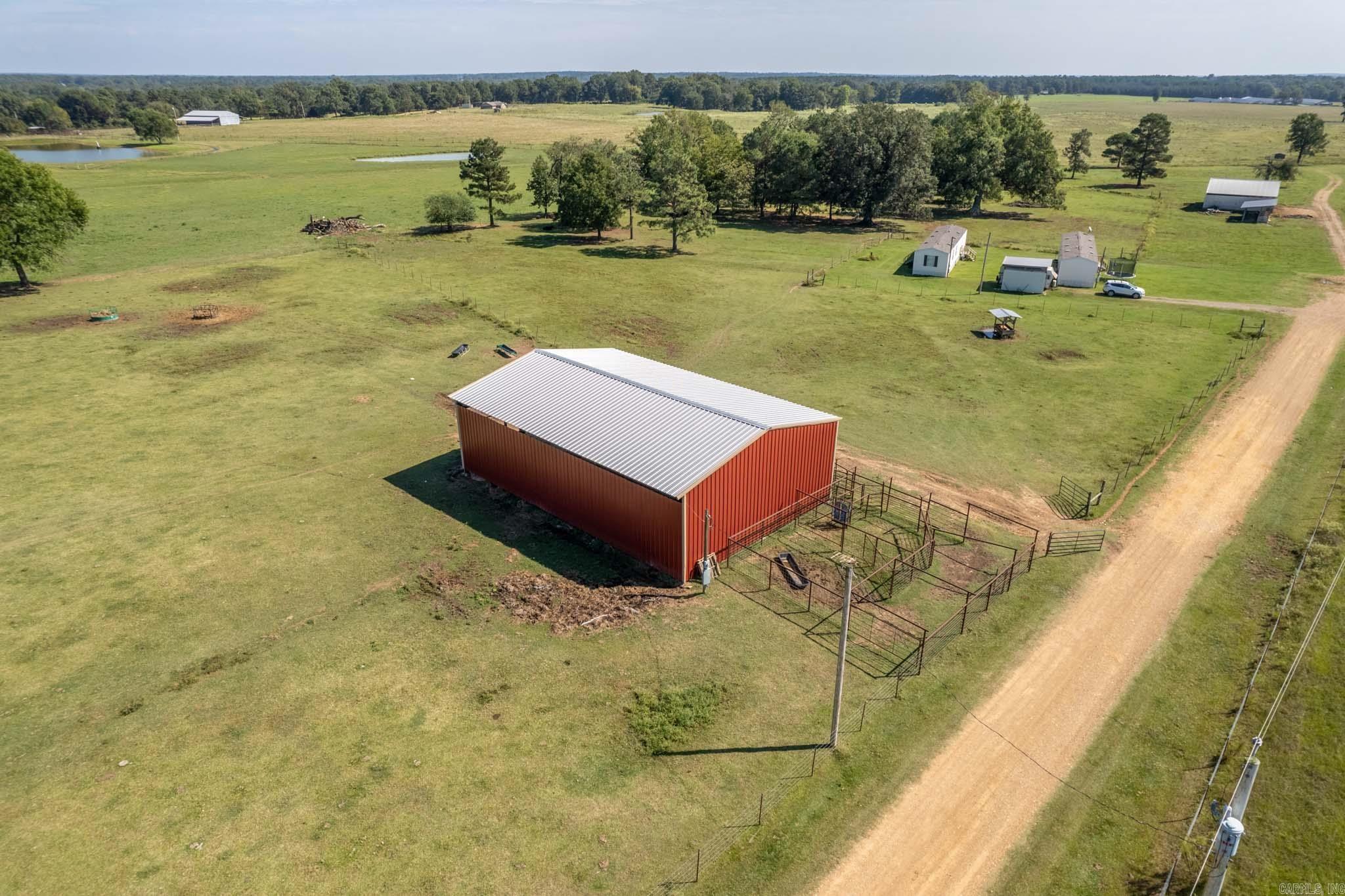 389 N Highway 174  Hope, AR