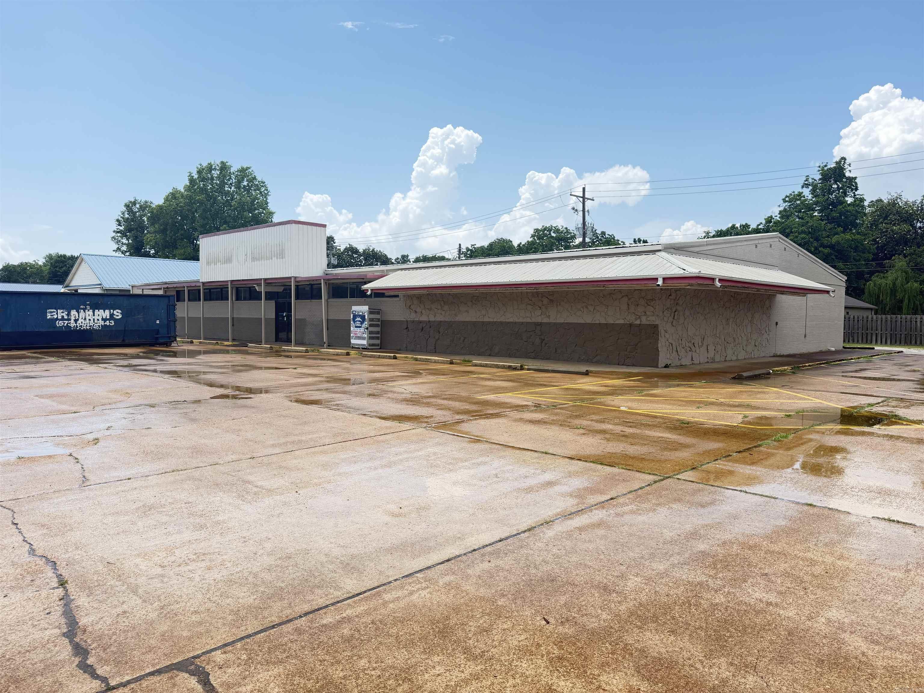 500 SW Front St  Walnut Ridge, AR