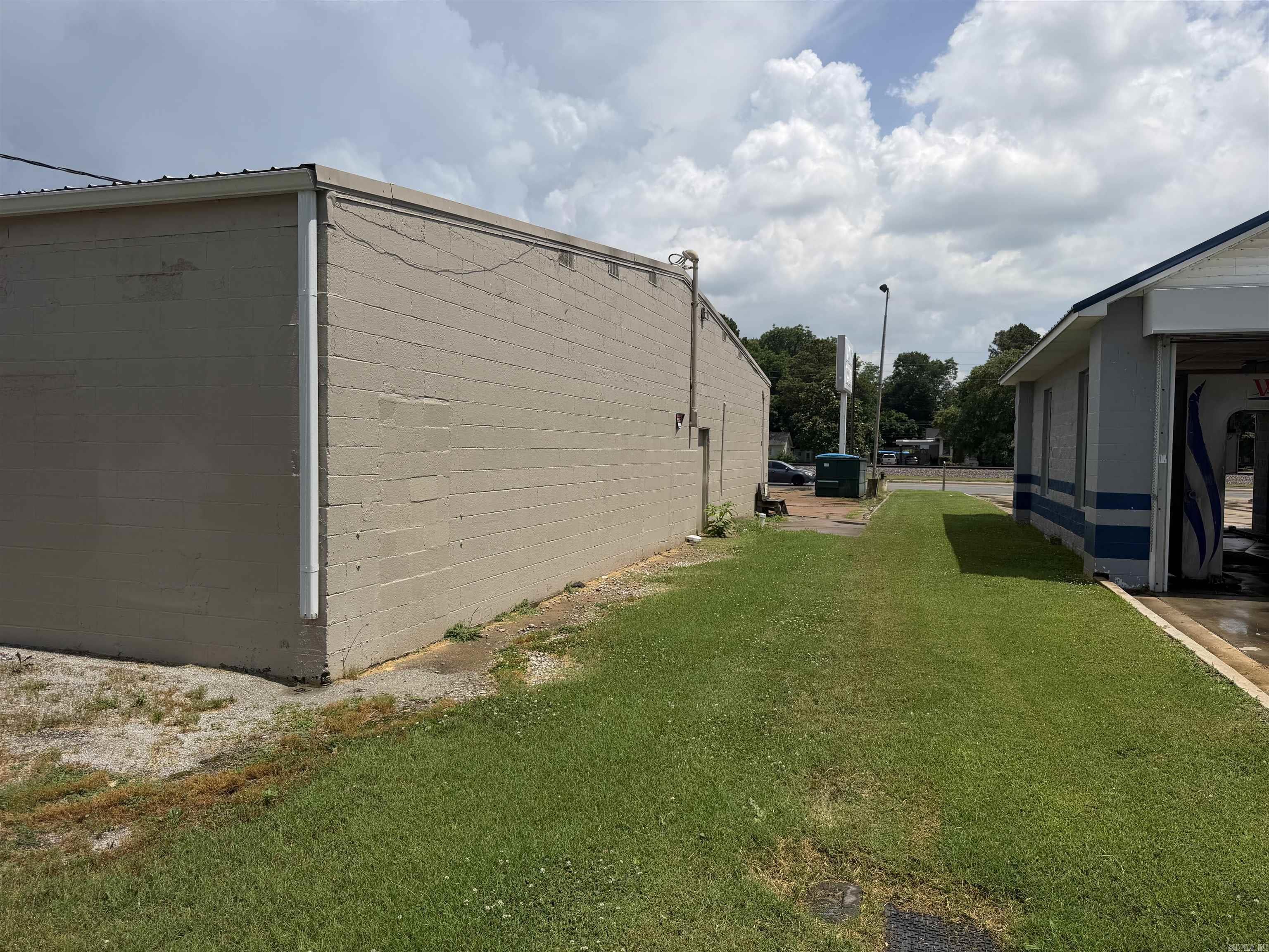 500 SW Front St  Walnut Ridge, AR