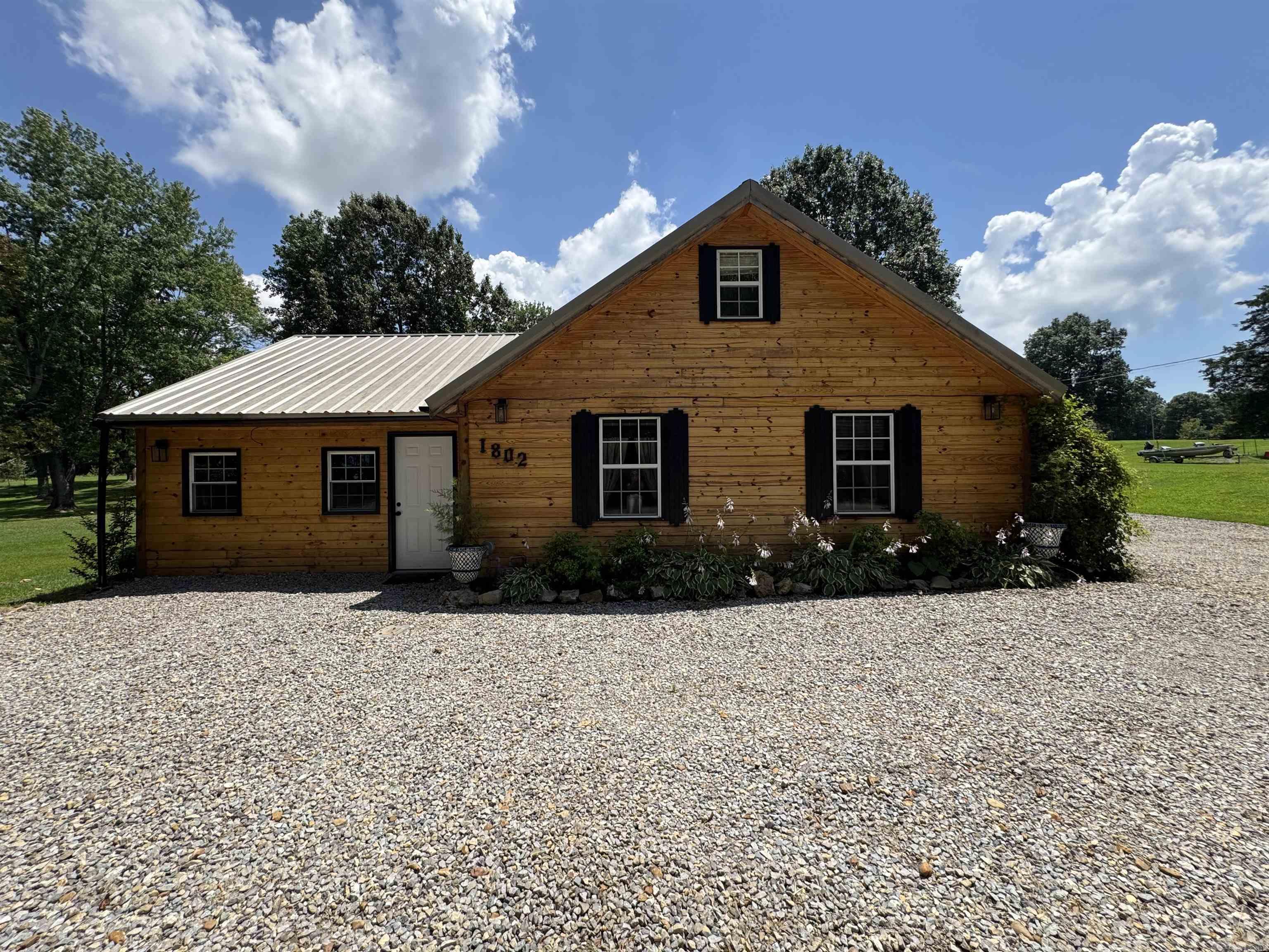 1802 W Clay  Piggott, AR