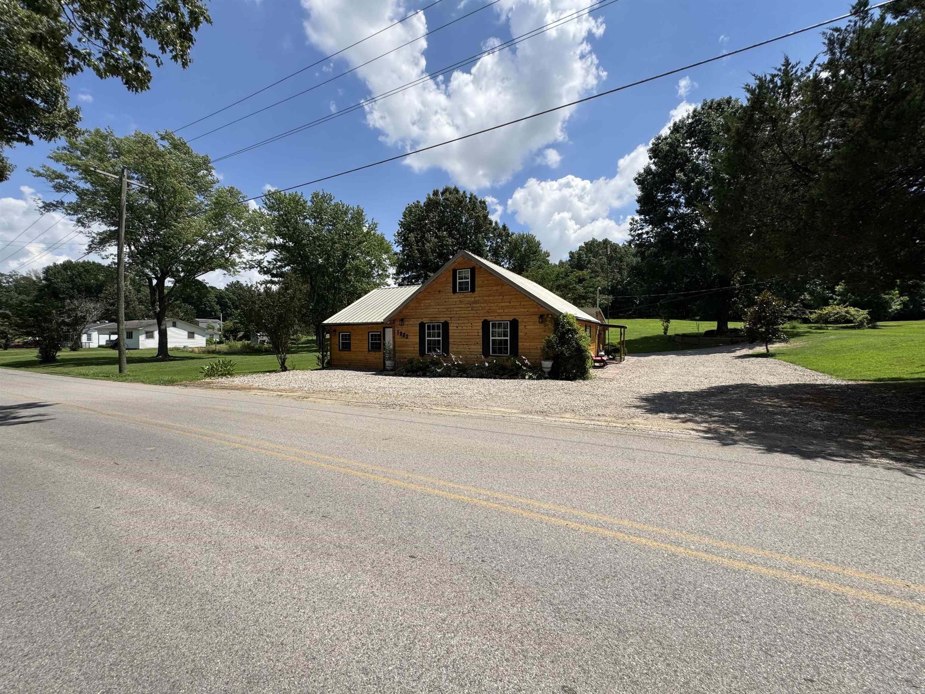1802 W Clay  Piggott, AR