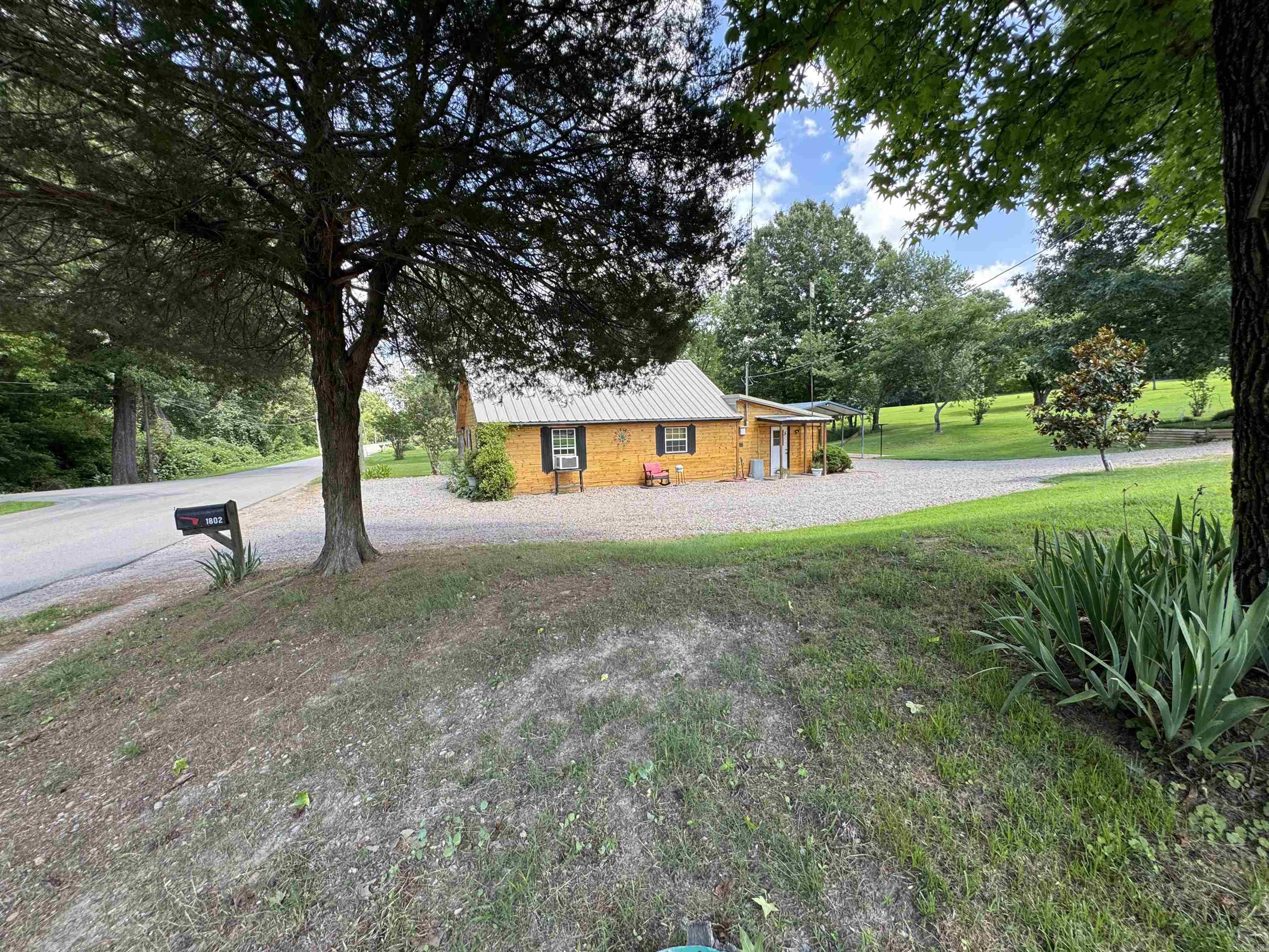 1802 W Clay  Piggott, AR