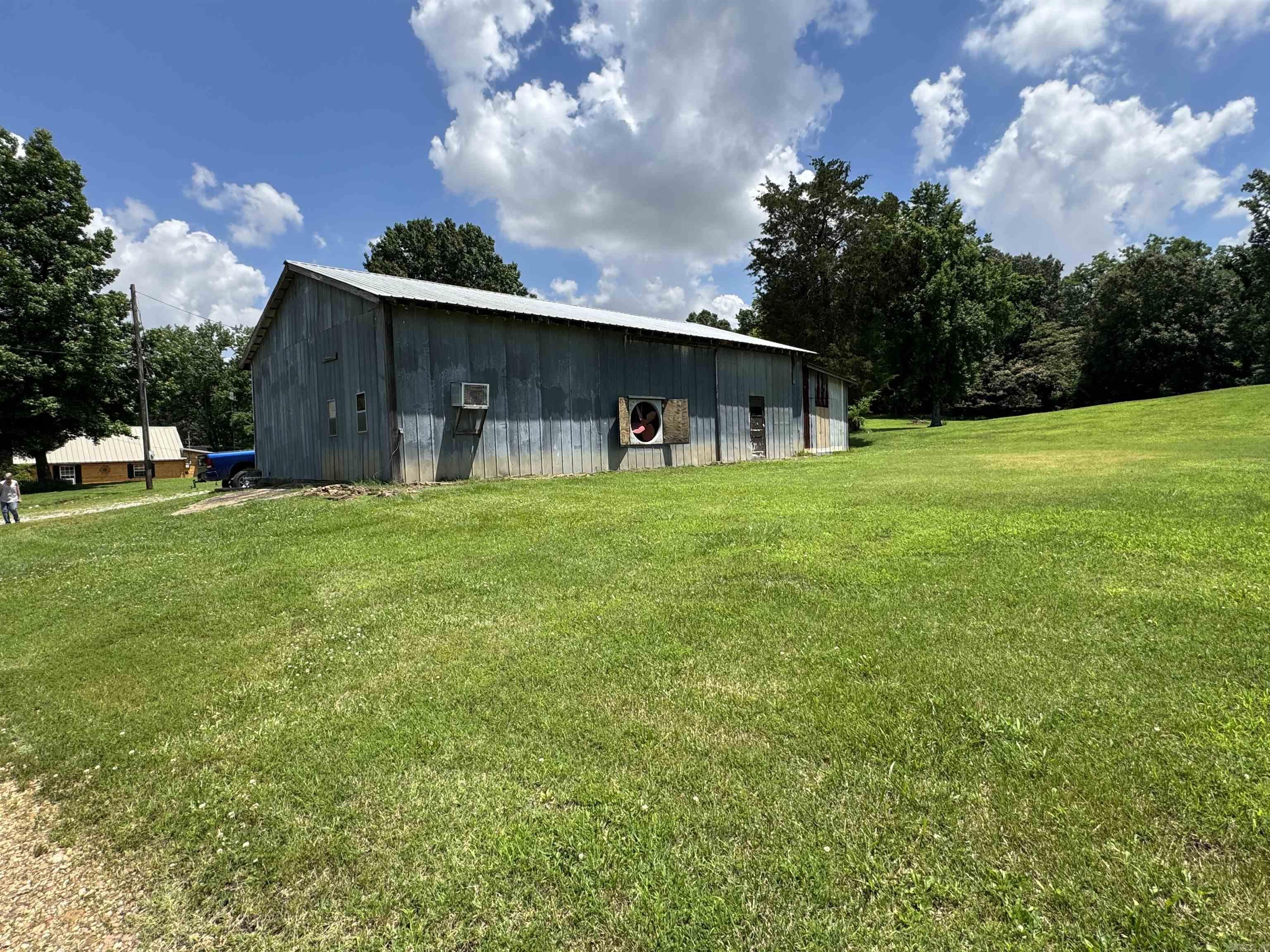 1802 W Clay  Piggott, AR