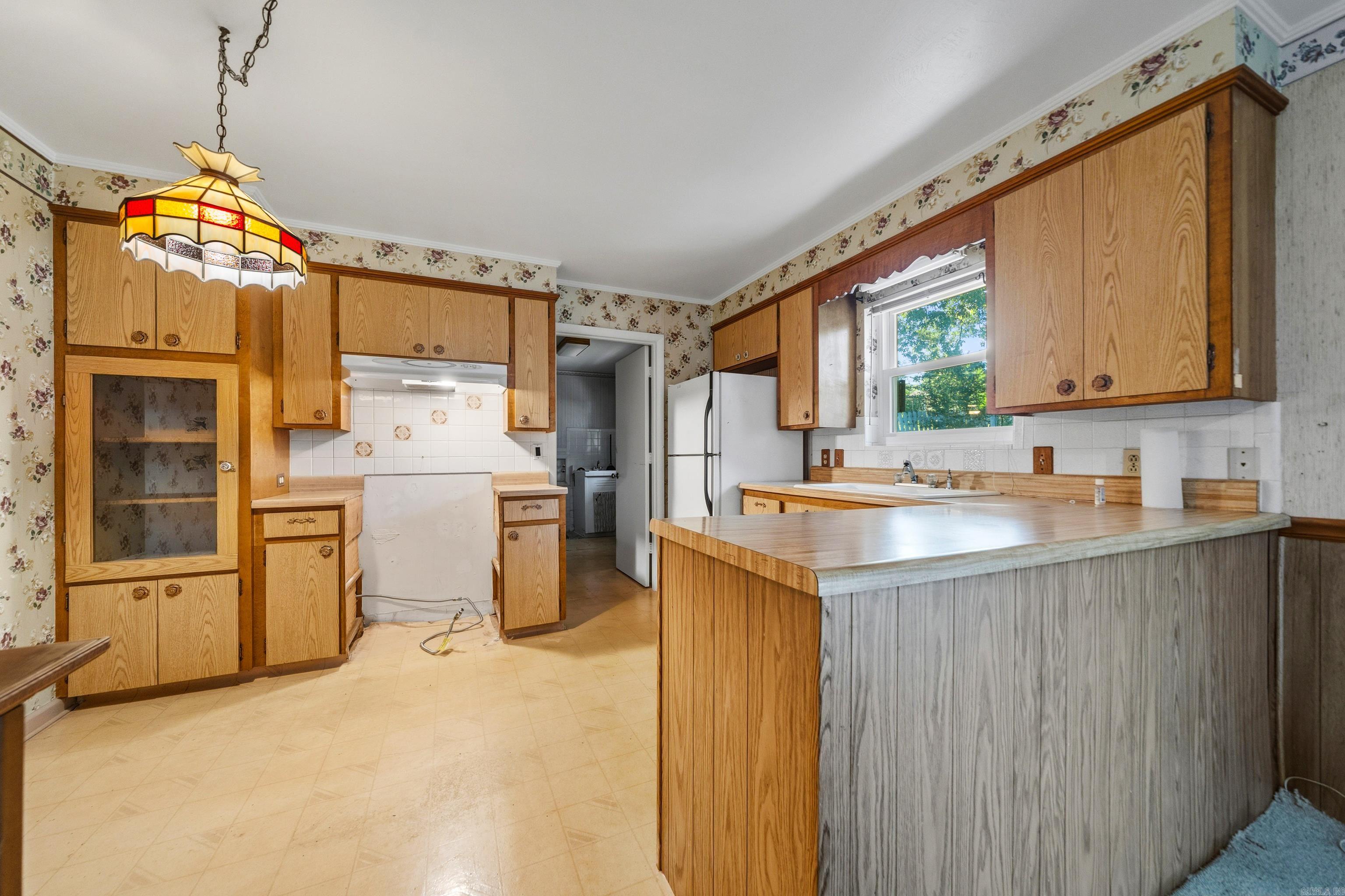 102 Dahlia St  Hot Springs, AR