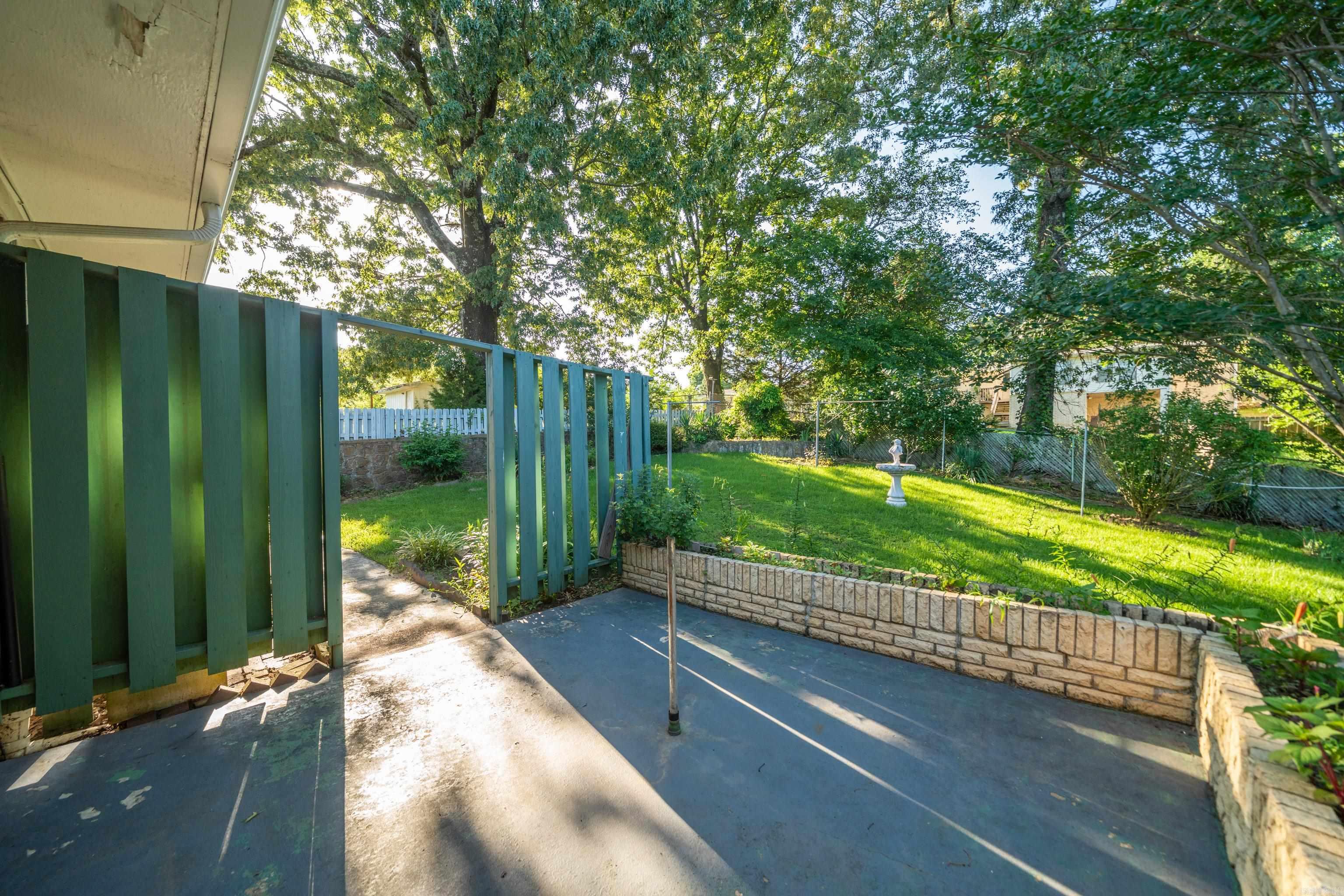 102 Dahlia St  Hot Springs, AR