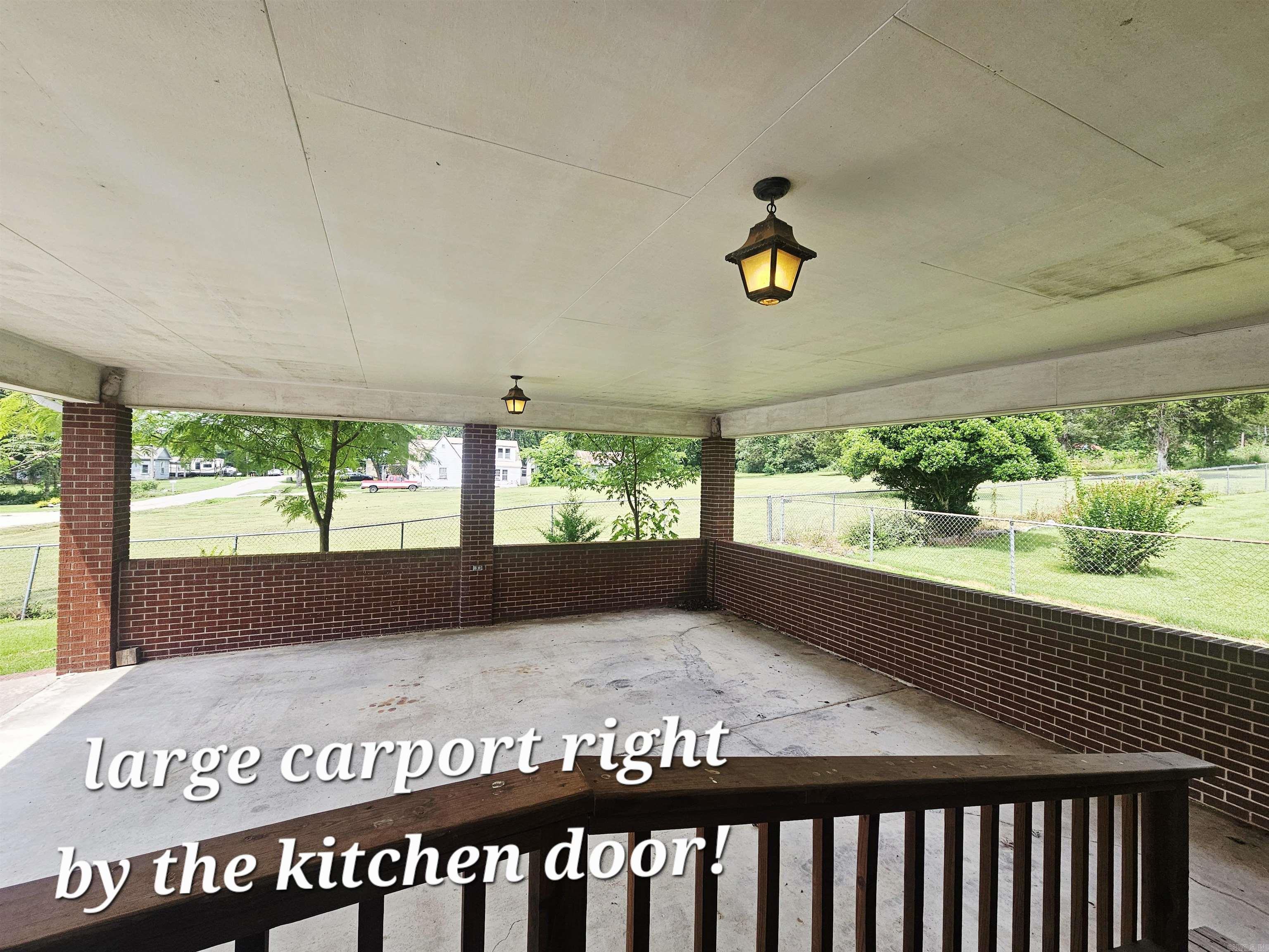 511 Spring  Marshall, AR