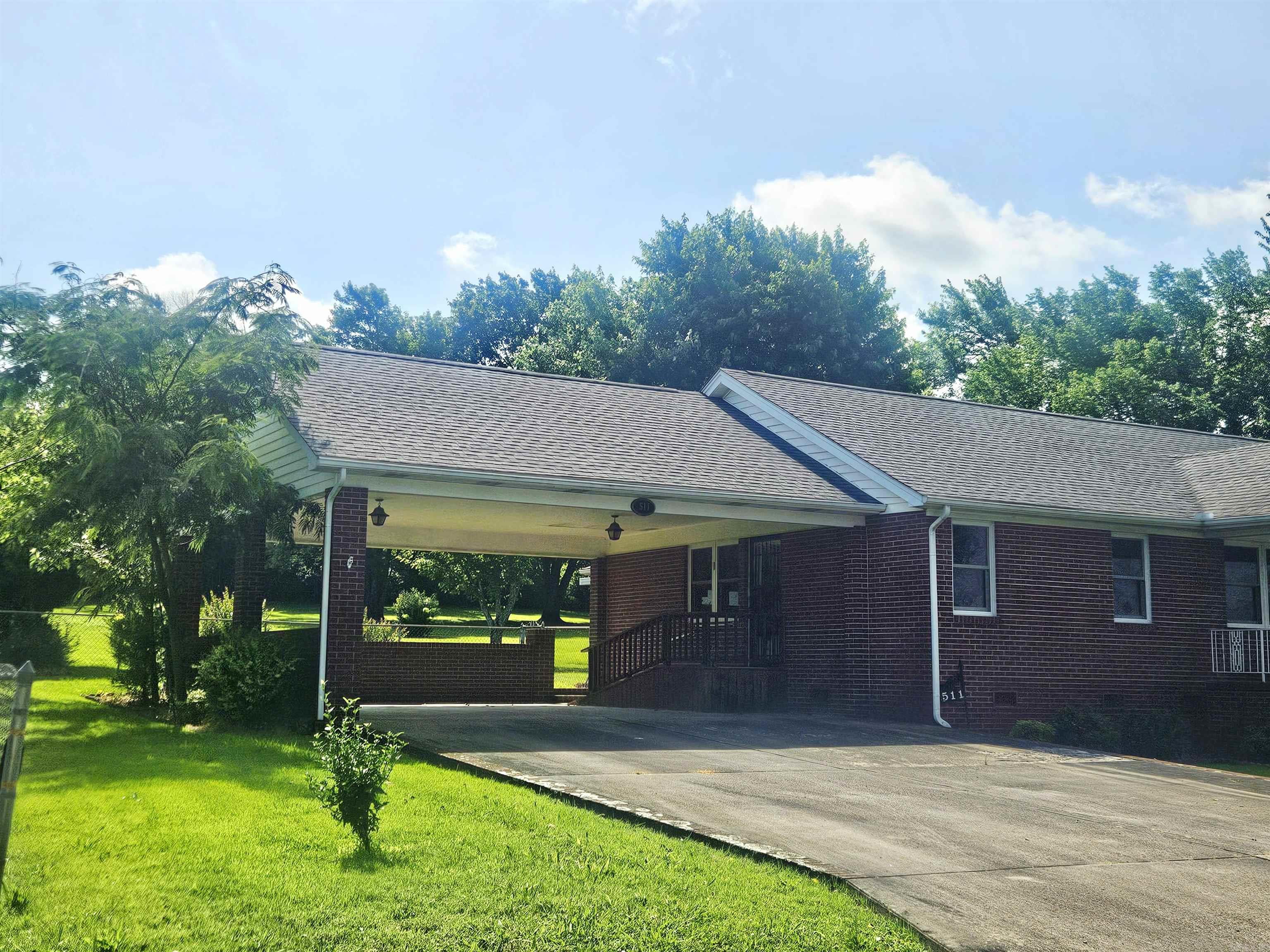 511 Spring  Marshall, AR