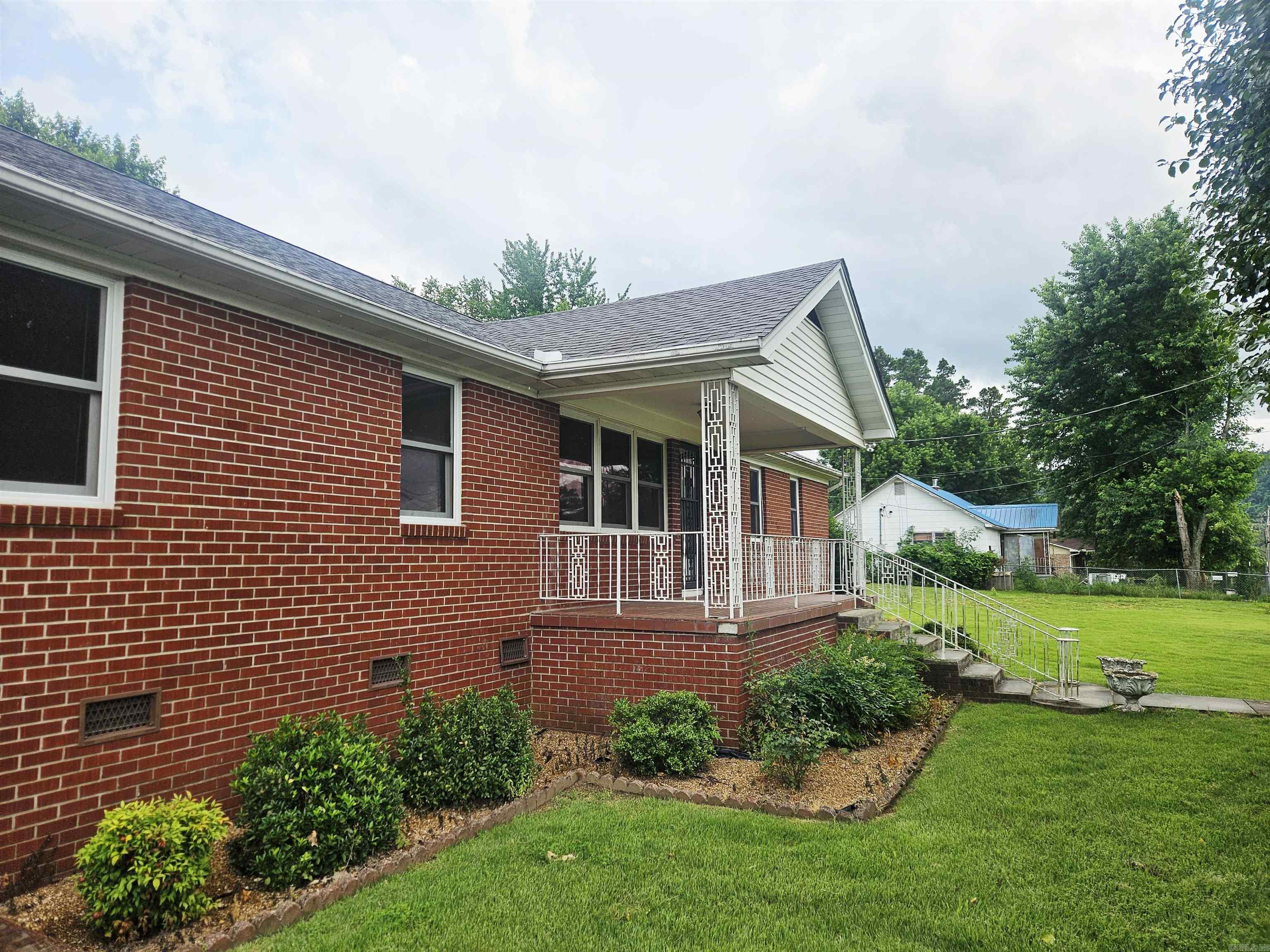 511 Spring  Marshall, AR