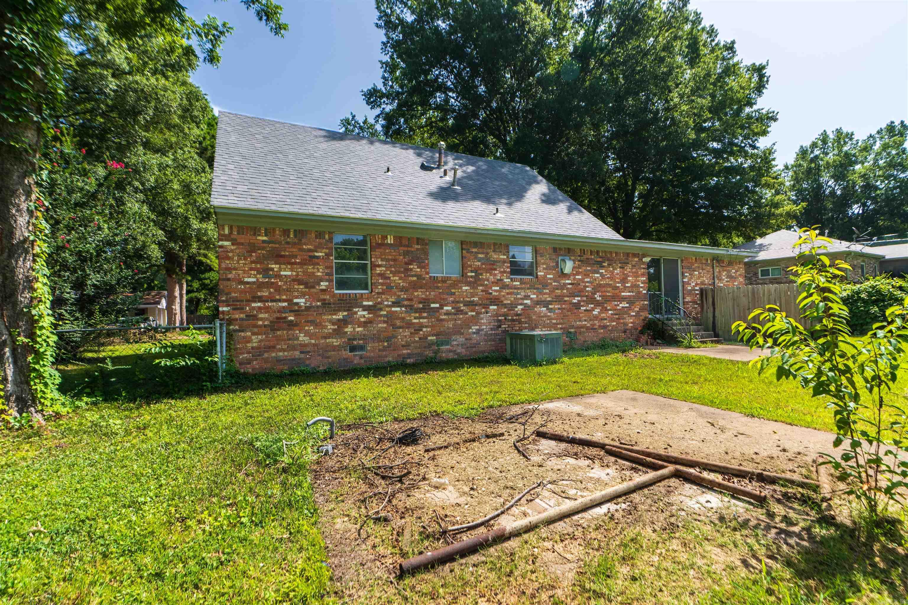 230 Lexington Dr  Forrest City, AR